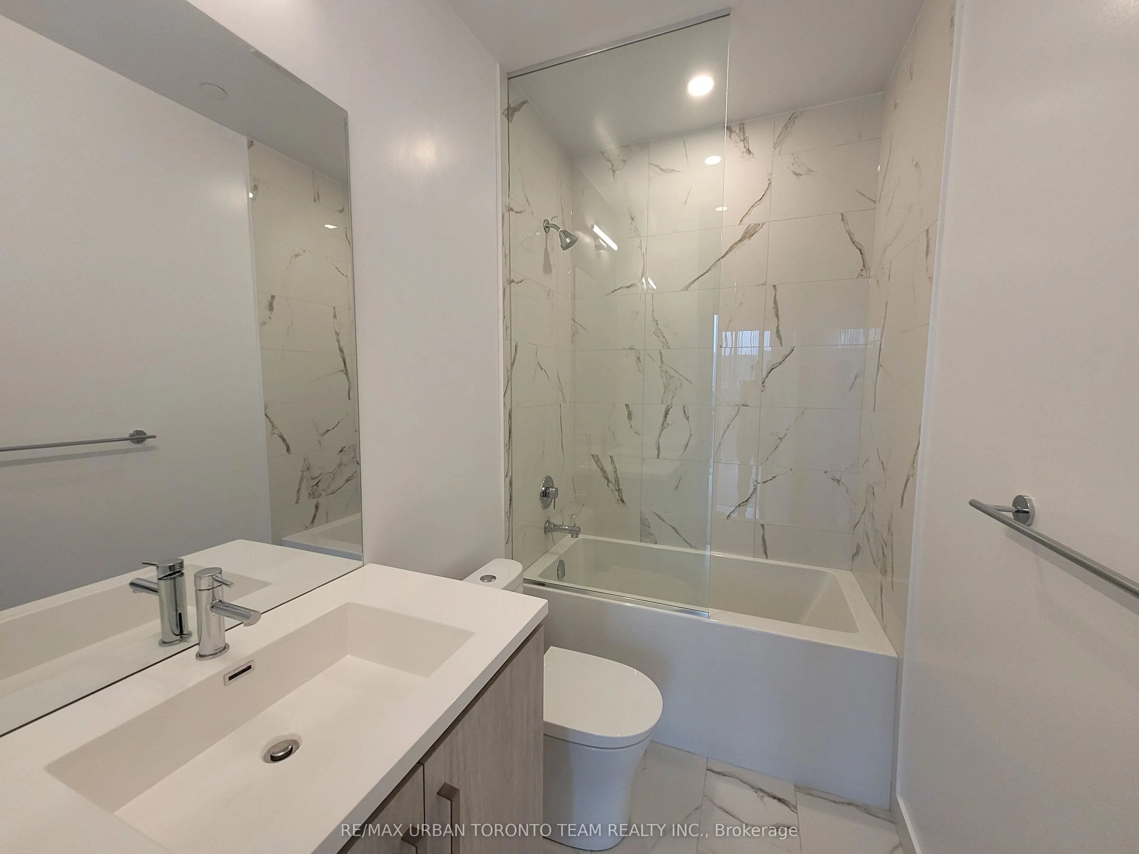 10 Honeycrisp Crescent, #306