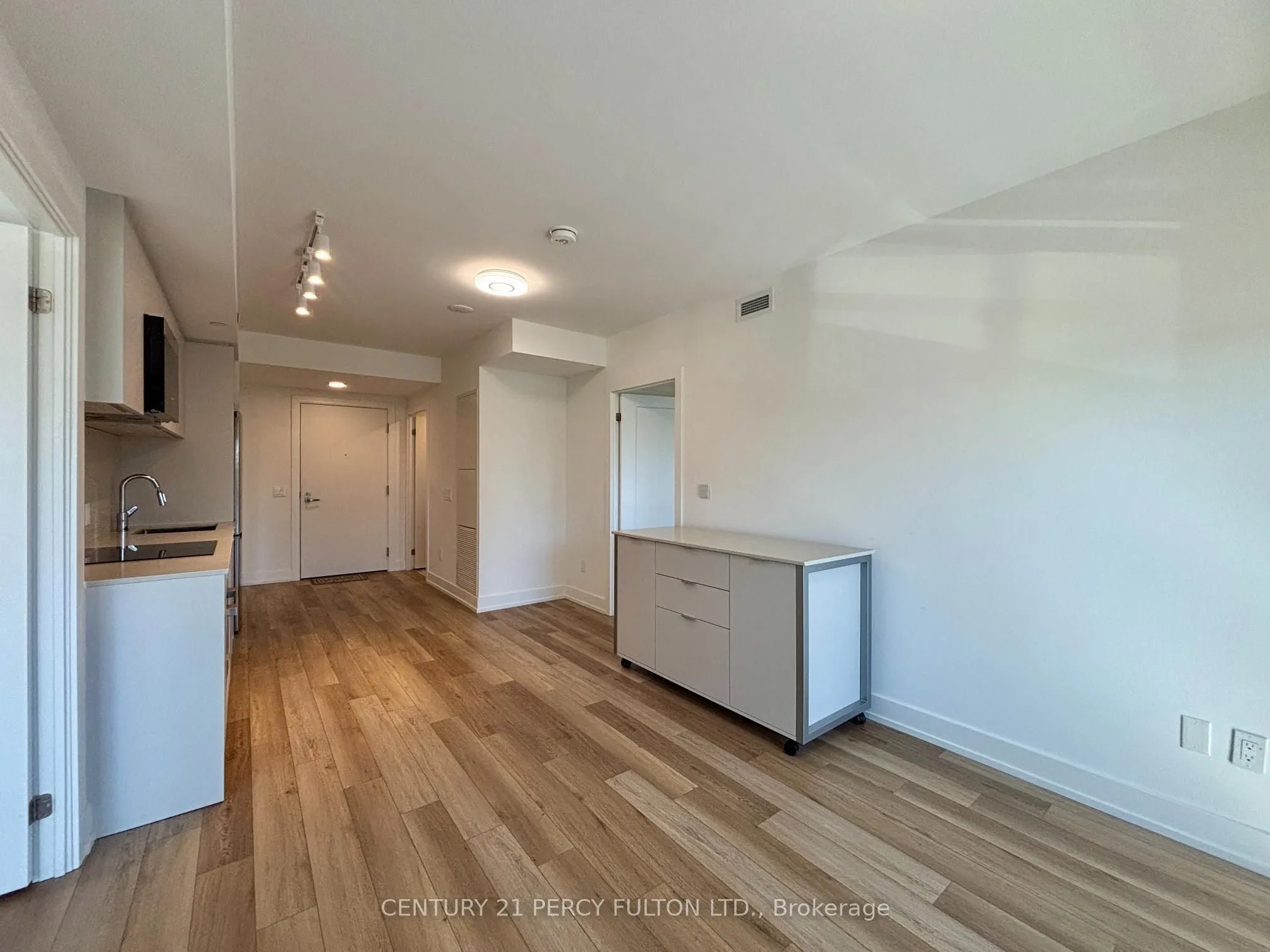 8 Cedarland Drive, #611
