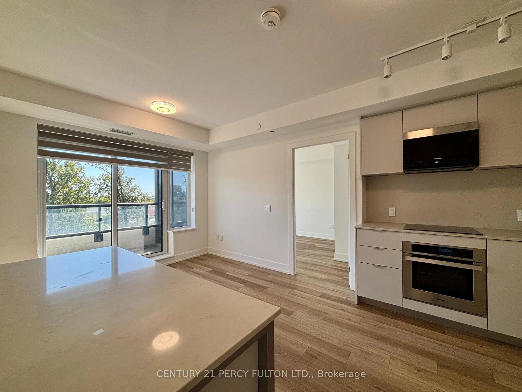 8 Cedarland Drive, #611