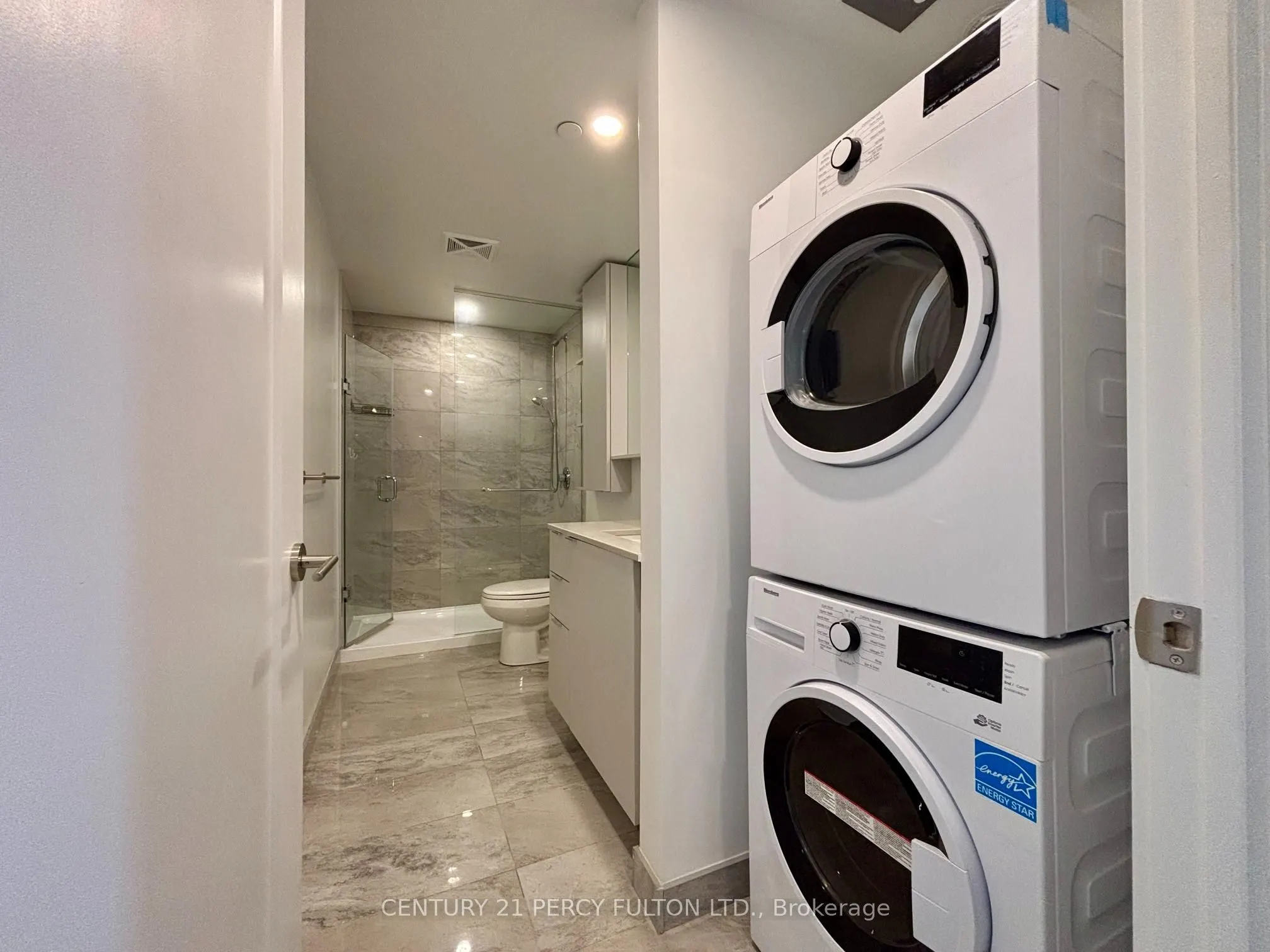 8 Cedarland Drive, #611