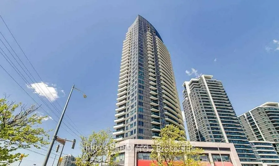 7181 Yonge Street, #90