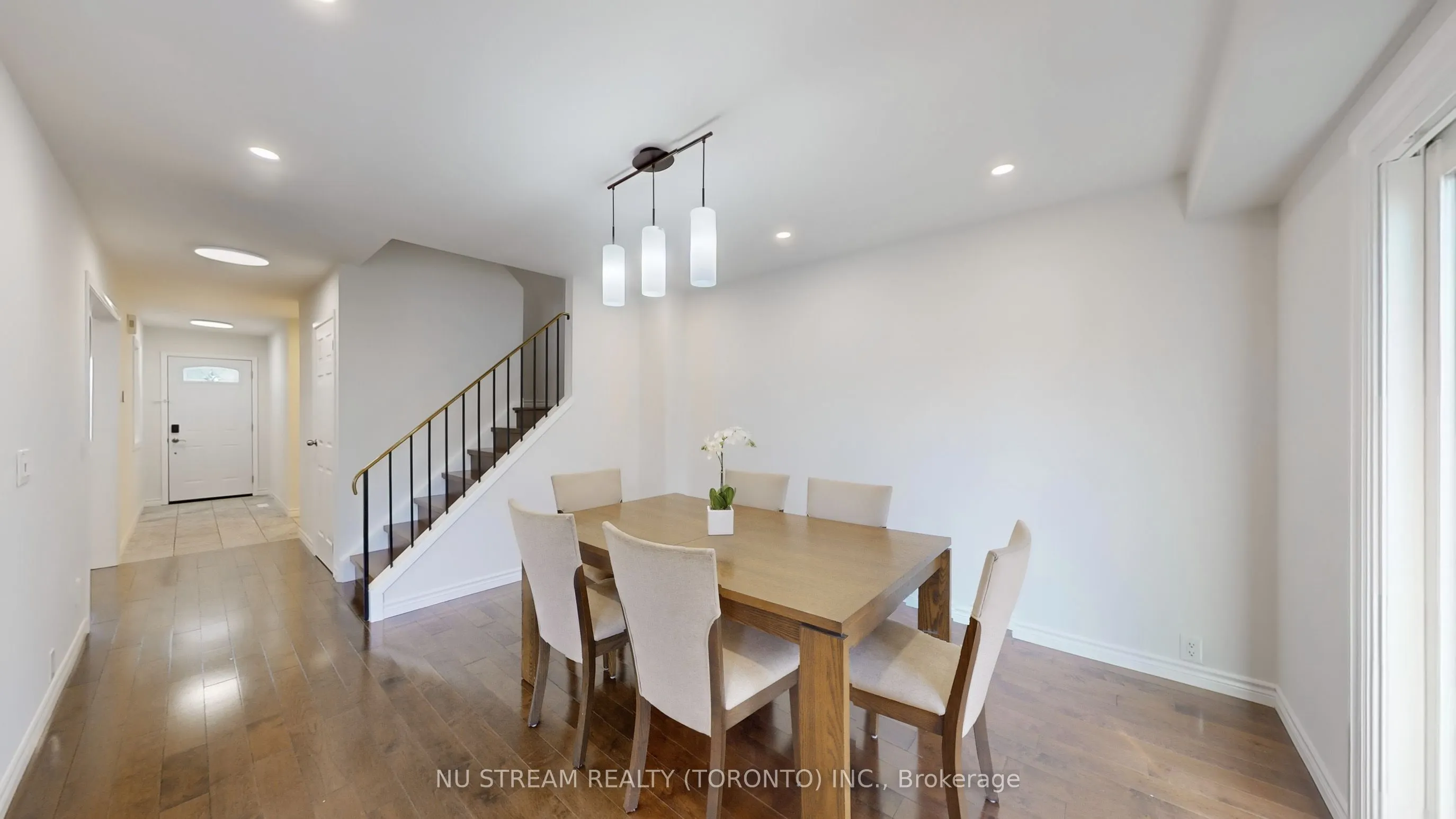 95 Madsen Crescent