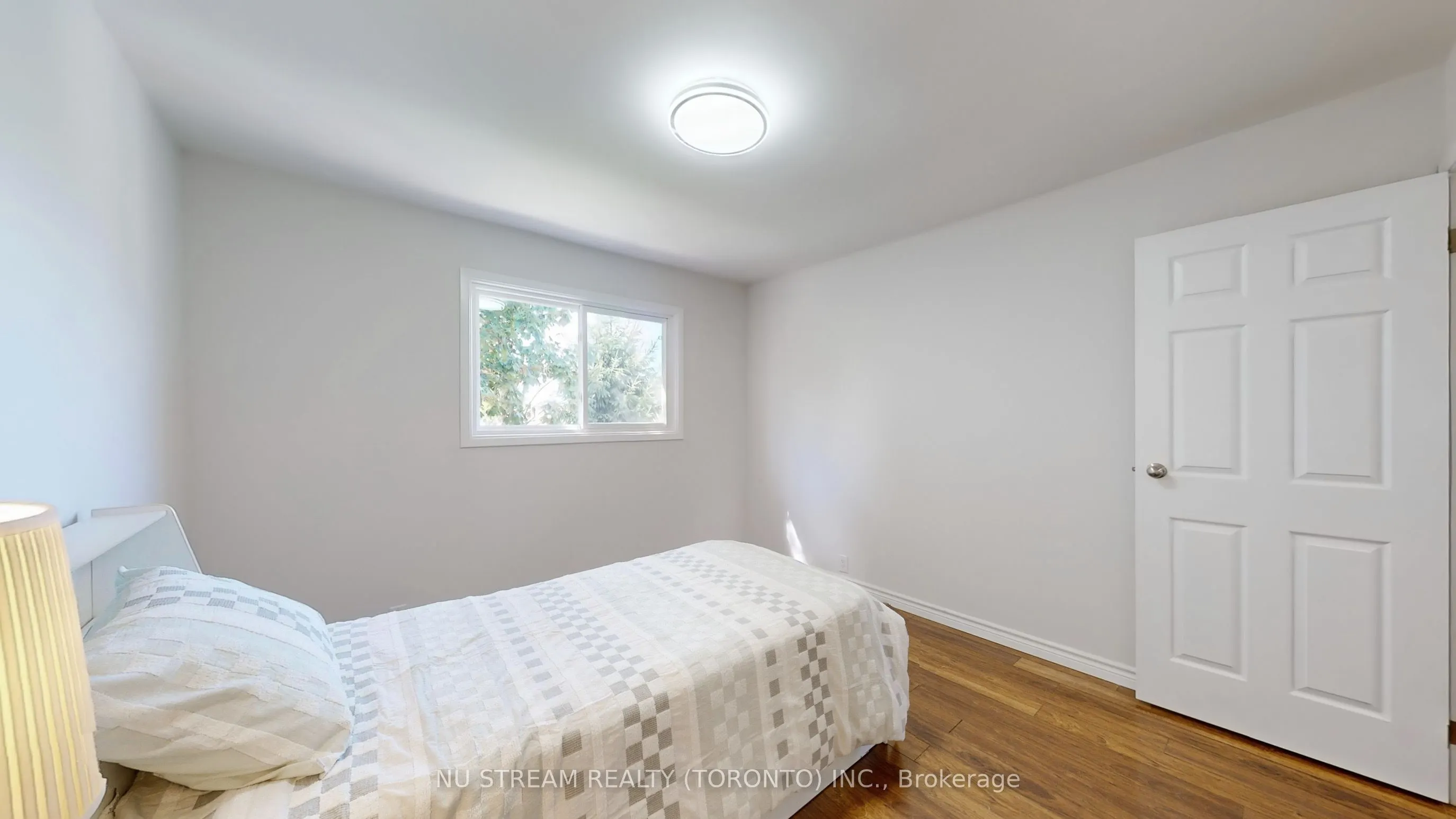 95 Madsen Crescent