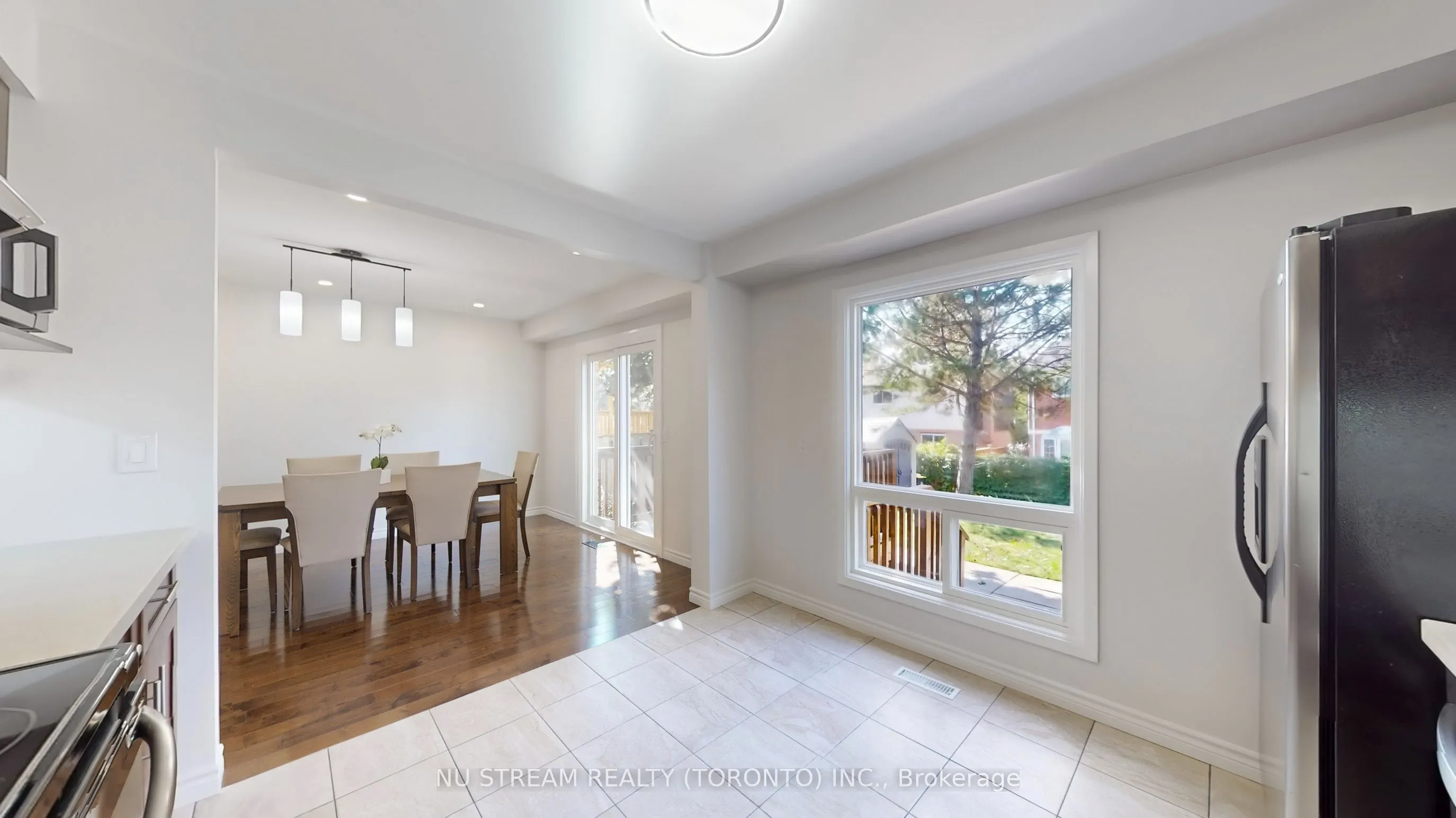 95 Madsen Crescent