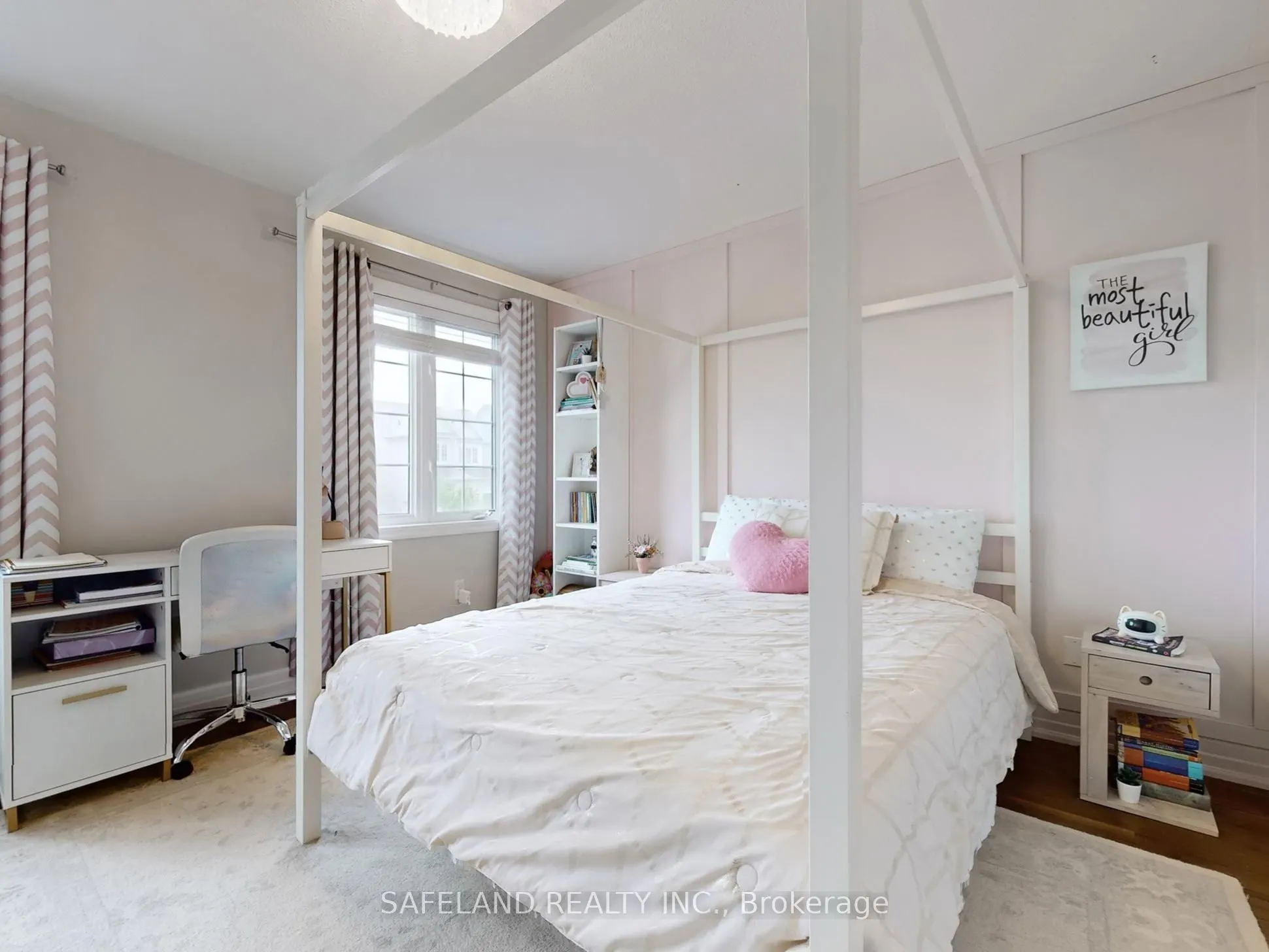 14 Grey Wing Avenue
