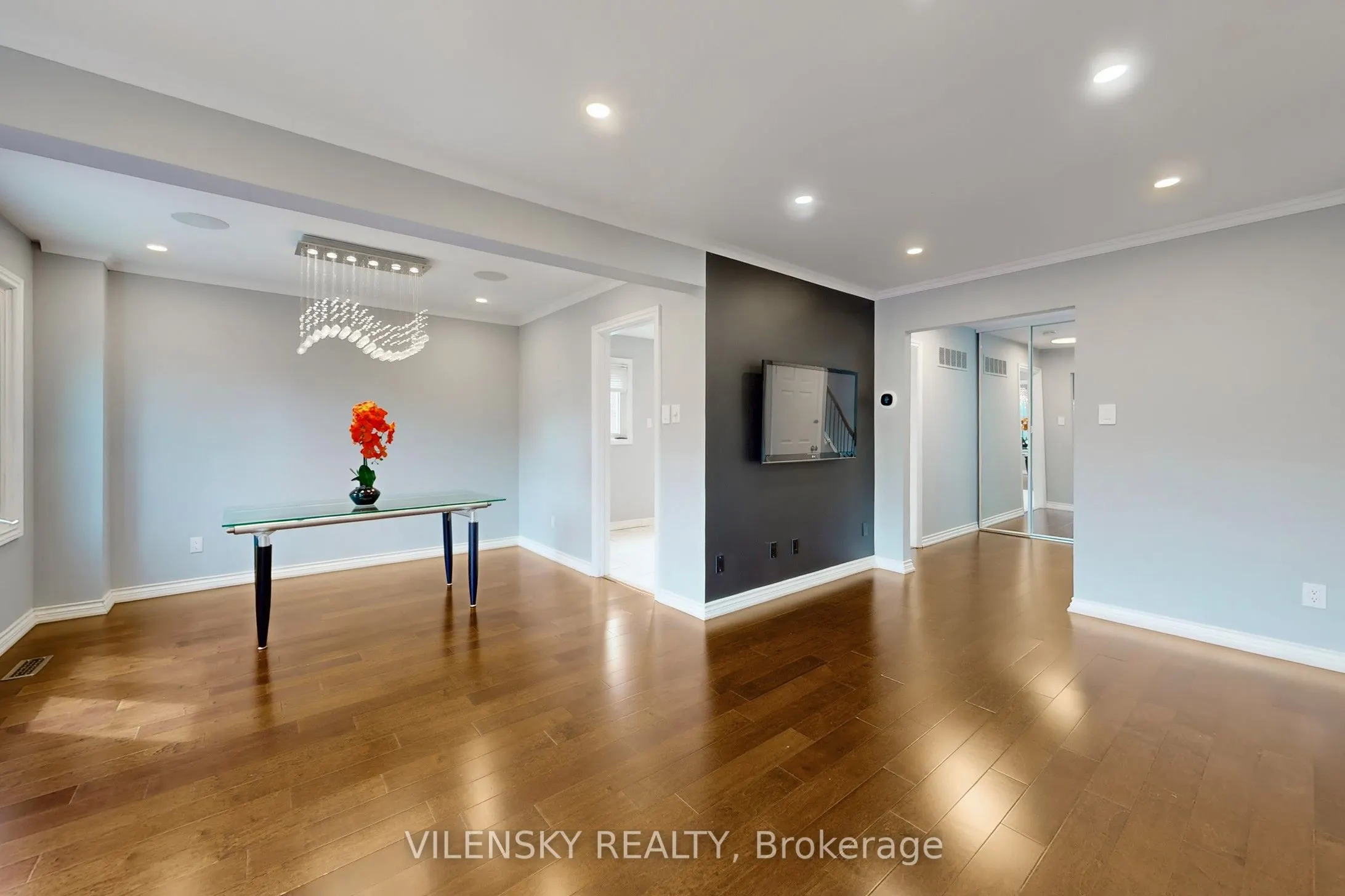 31 Royal Colwood Court
