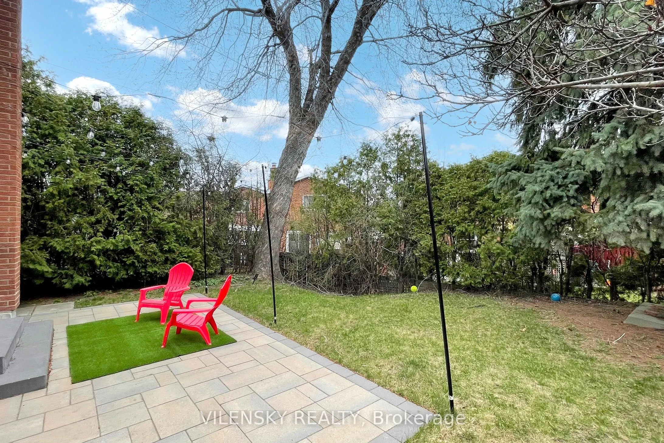 31 Royal Colwood Court