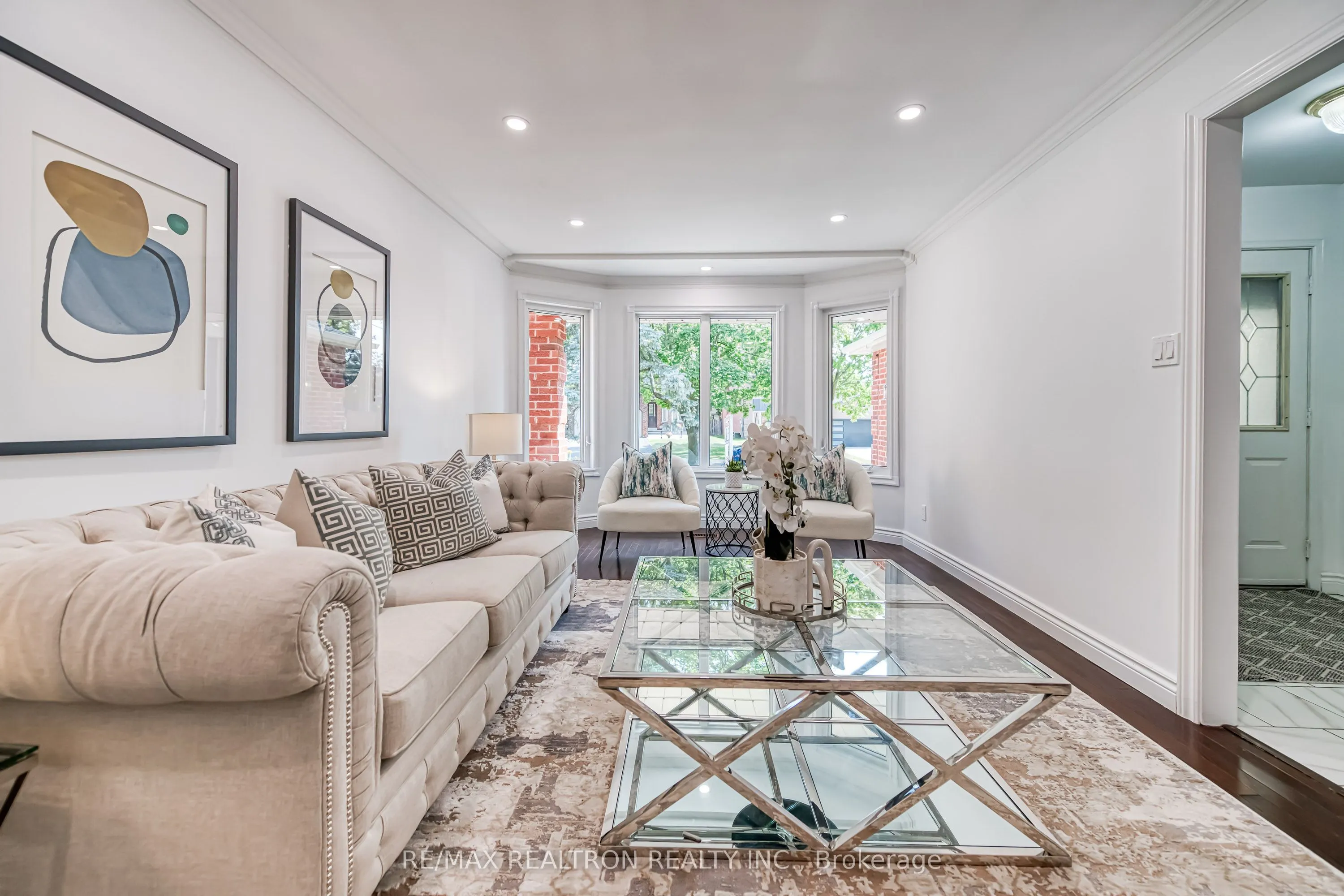 8 Hallam Road