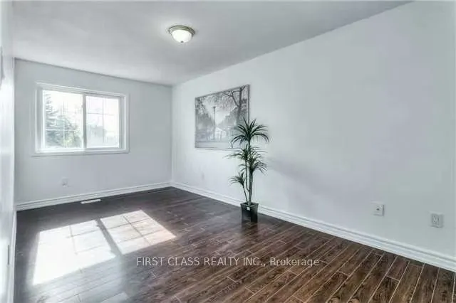 9 Upton Crescent, #Upper