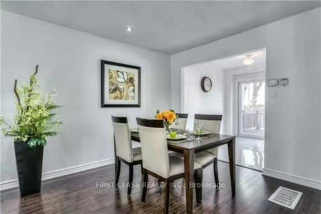9 Upton Crescent, #Upper