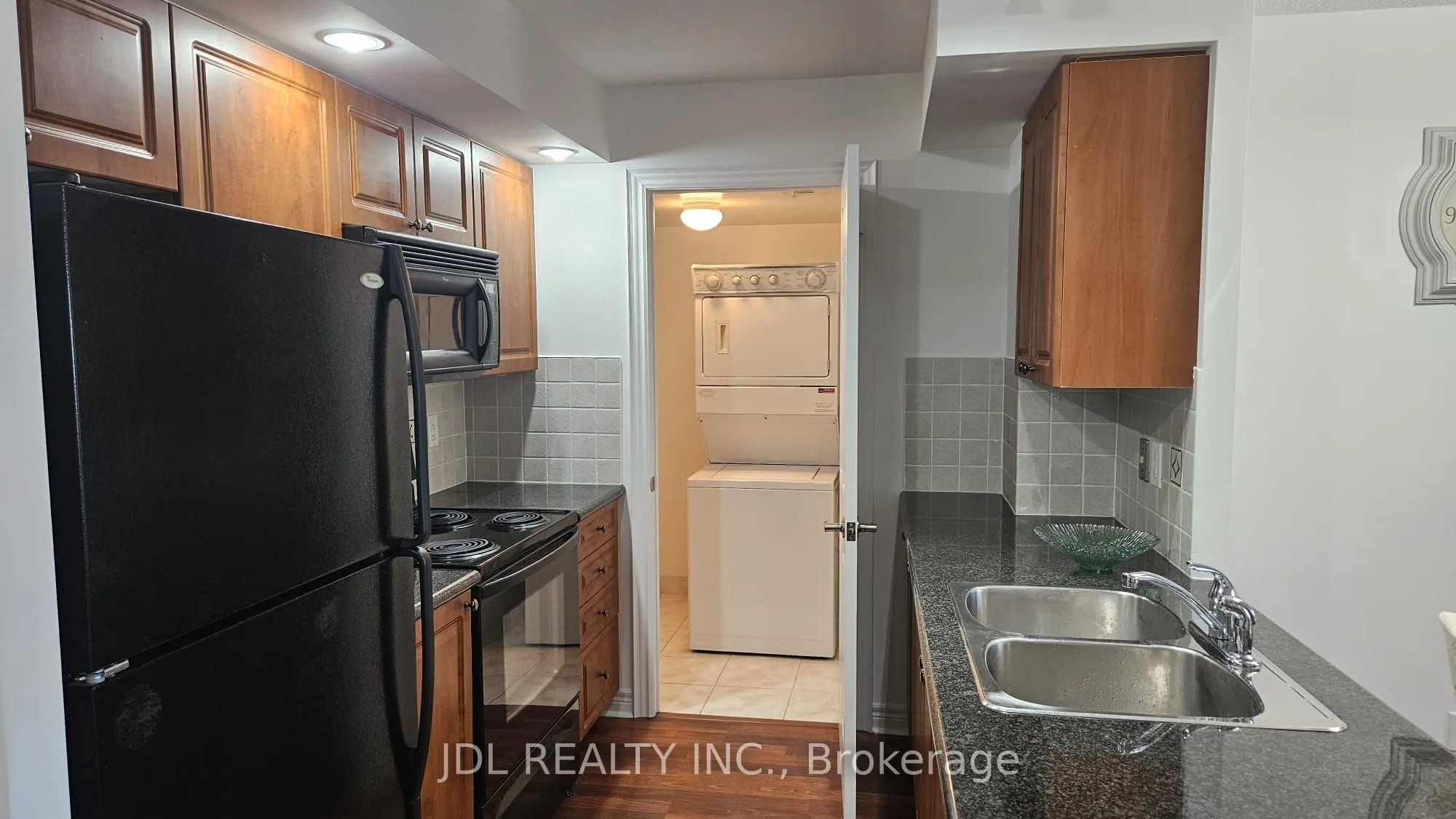 33 Cox Boulevard, #718