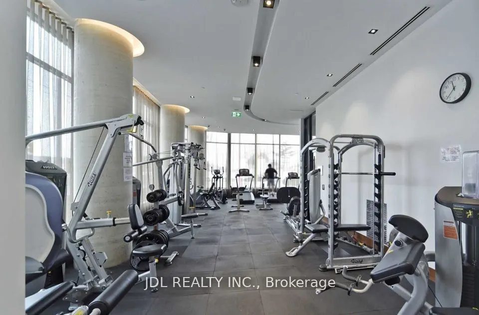 7895 Jane Street, #2515