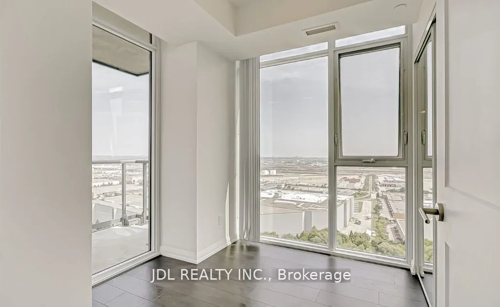 7895 Jane Street, #2515