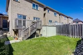 19 Walkview Crescent E