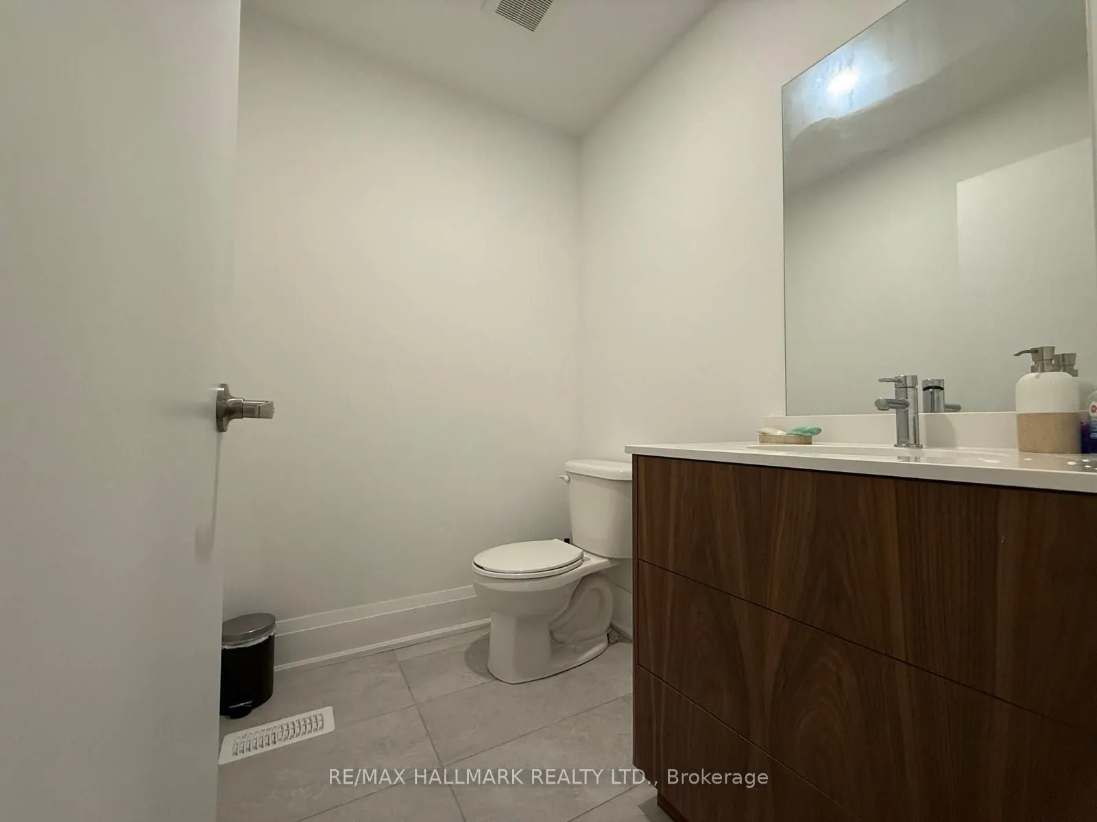 14 Persica Street, #Basement