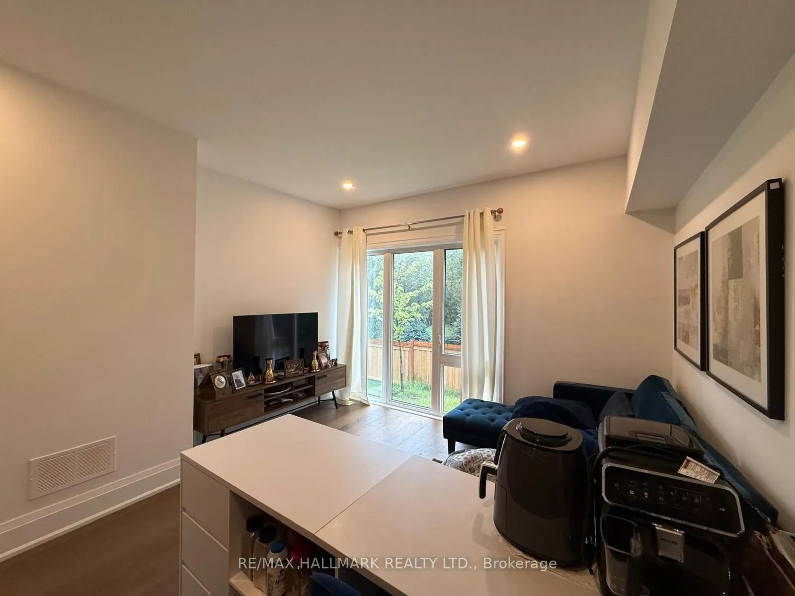 14 Persica Street, #Basement