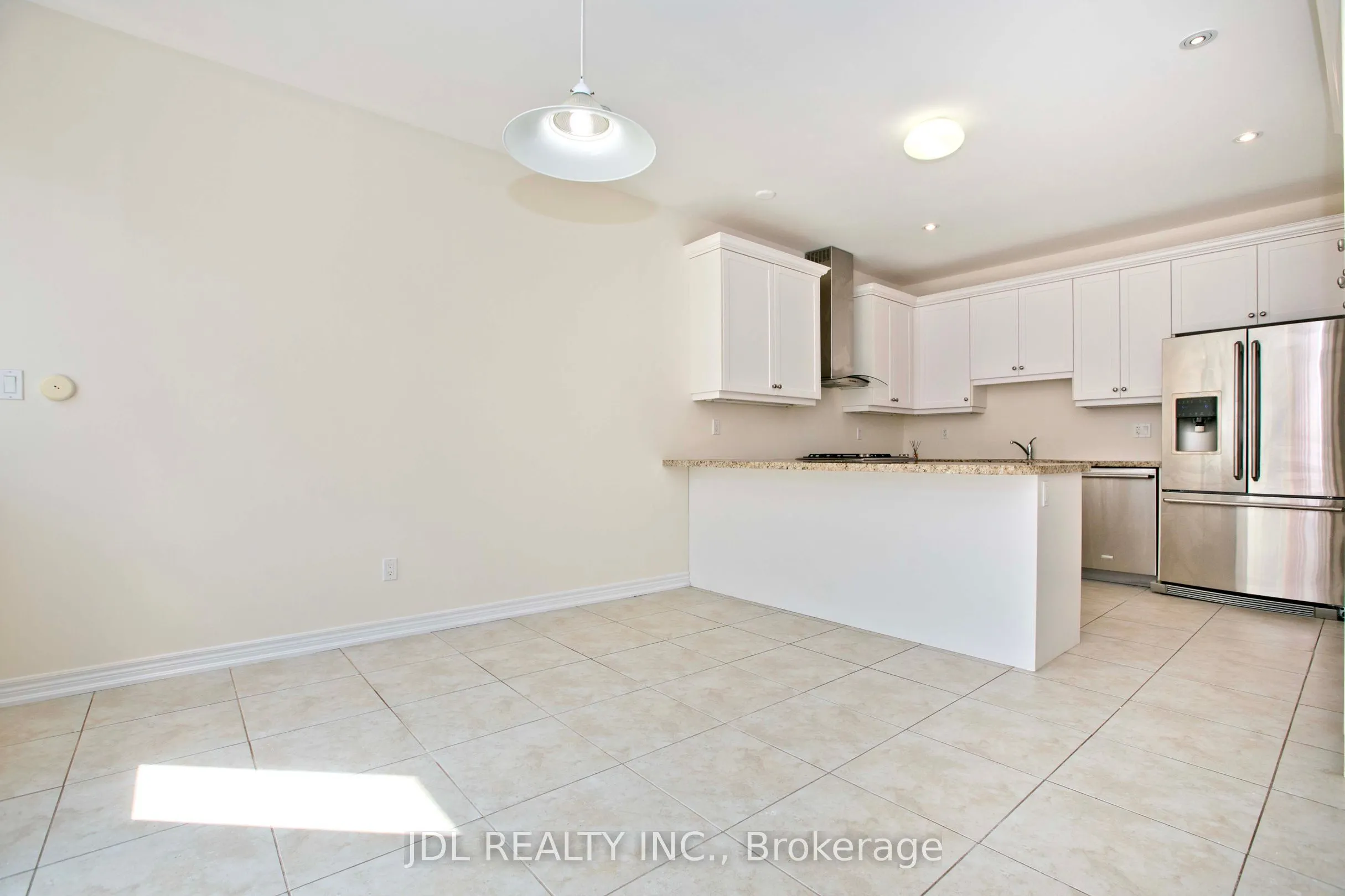 21 Wozniak Crescent
