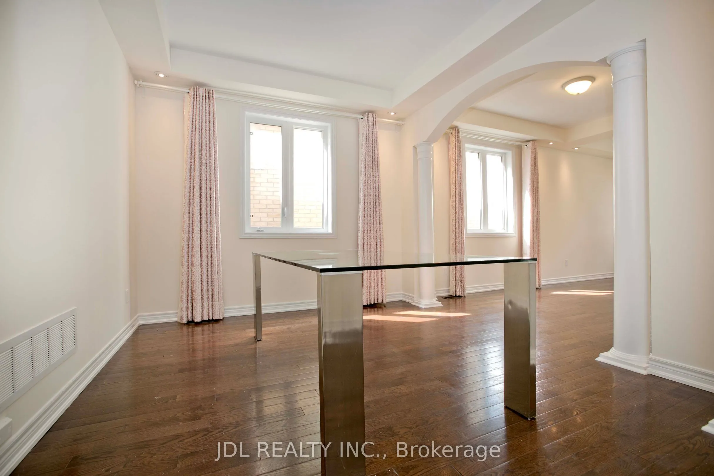 21 Wozniak Crescent