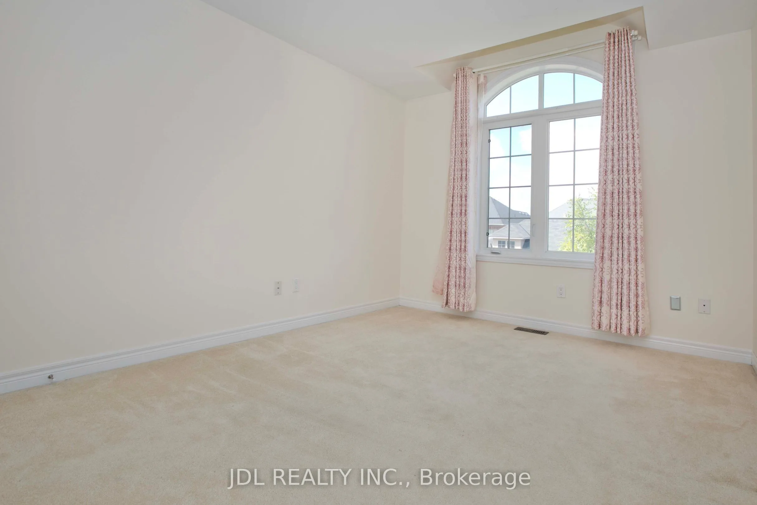 21 Wozniak Crescent