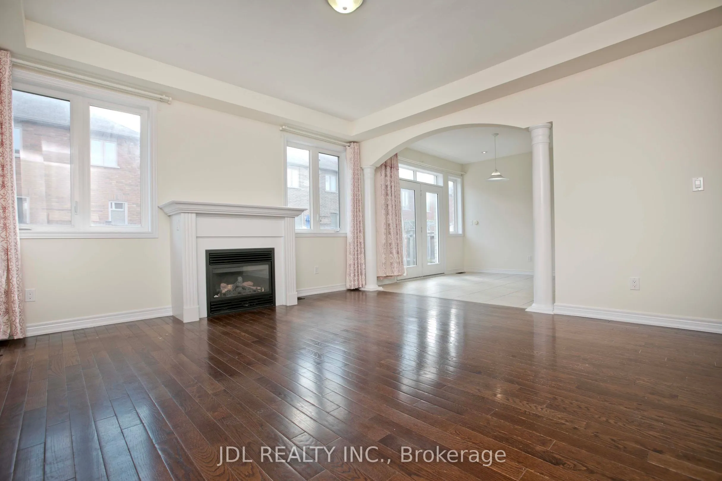 21 Wozniak Crescent