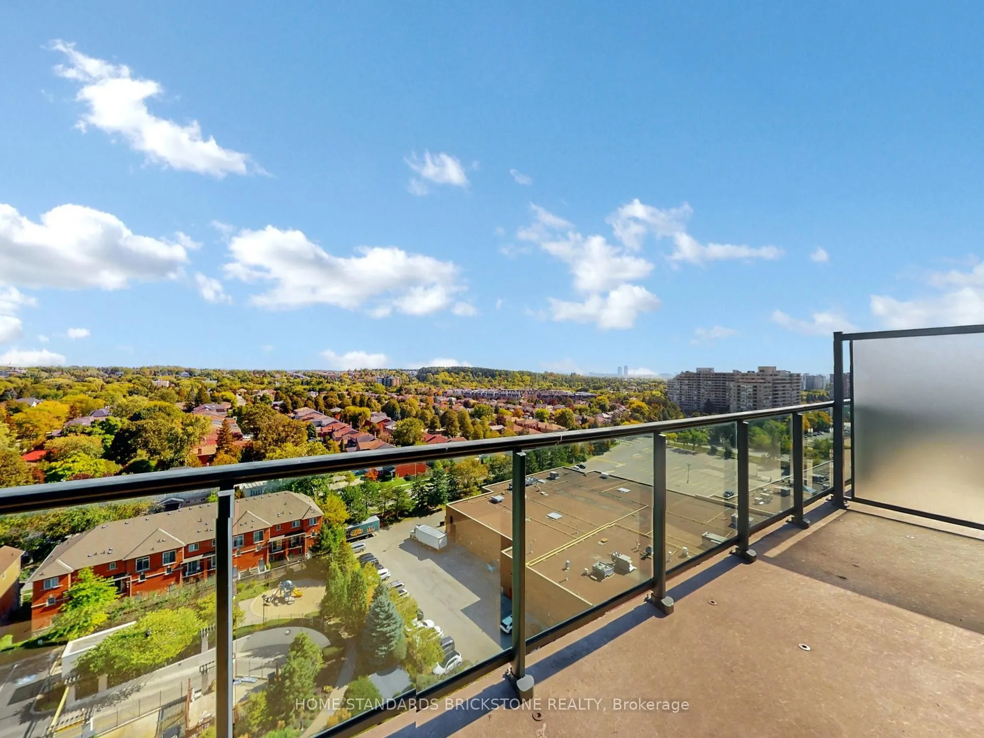18 Harding Boulevard, #PH211