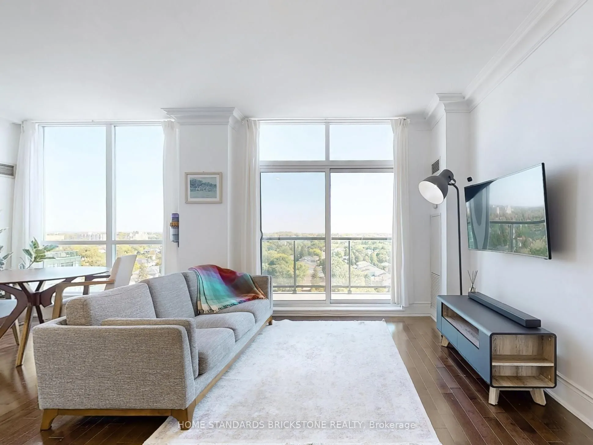18 Harding Boulevard, #PH211
