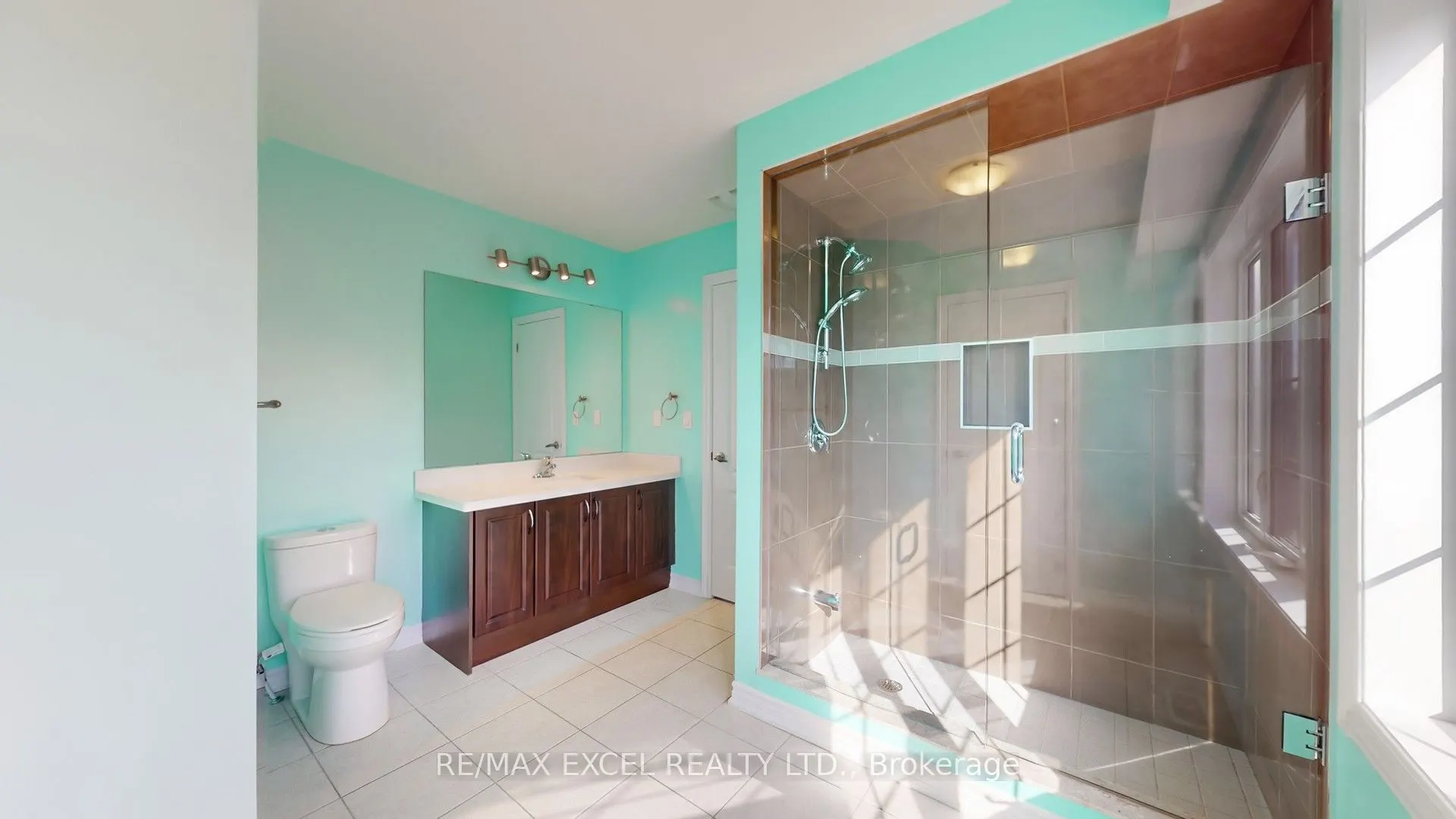 103 Living Cres Crescent