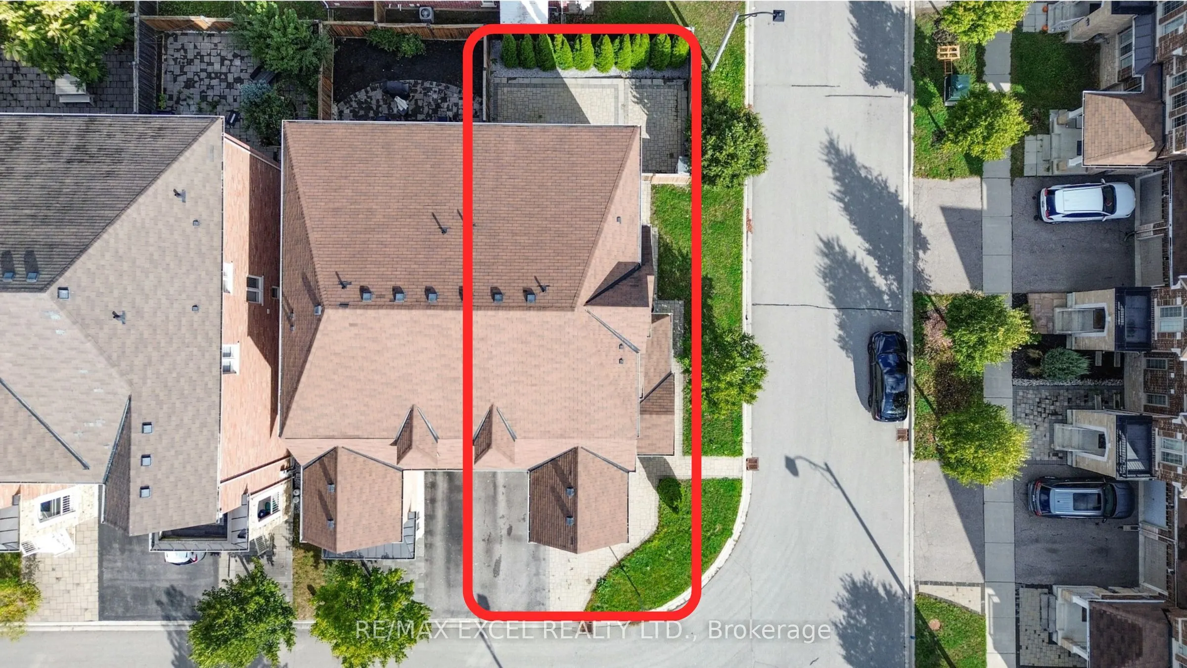 103 Living Cres Crescent