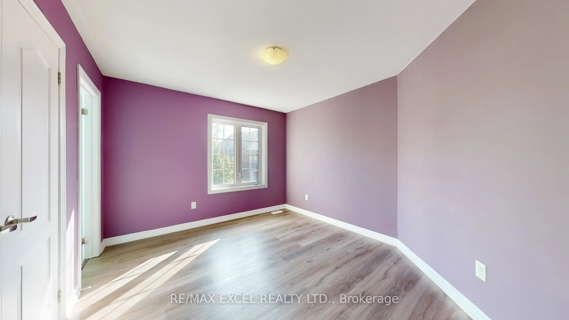 103 Living Cres Crescent