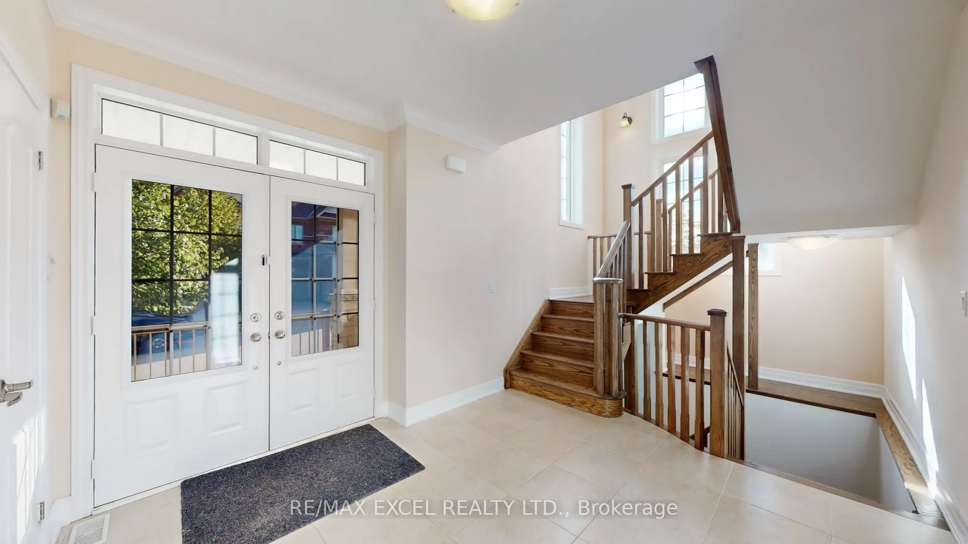 103 Living Cres Crescent