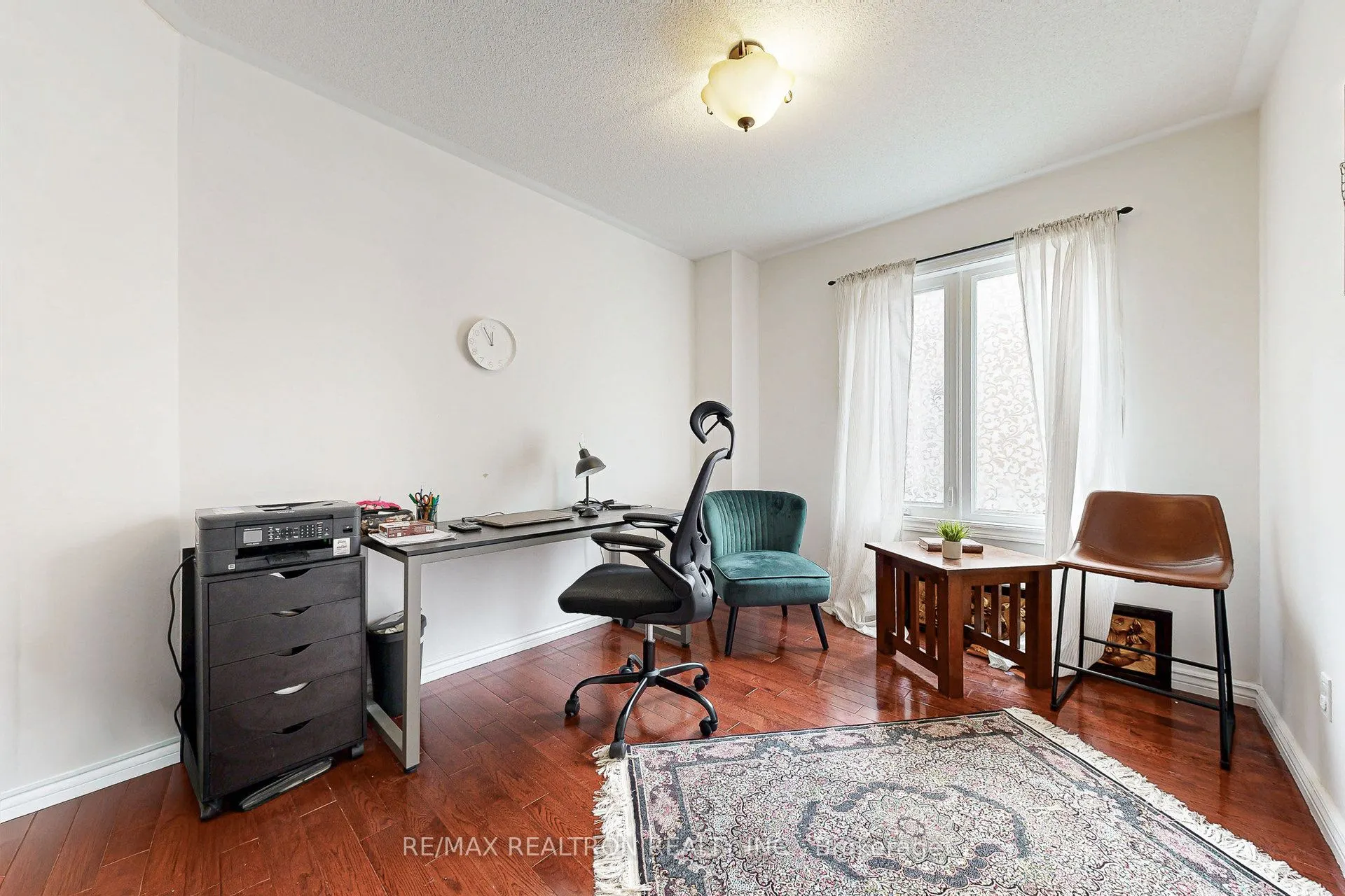 98 Charing Crescent