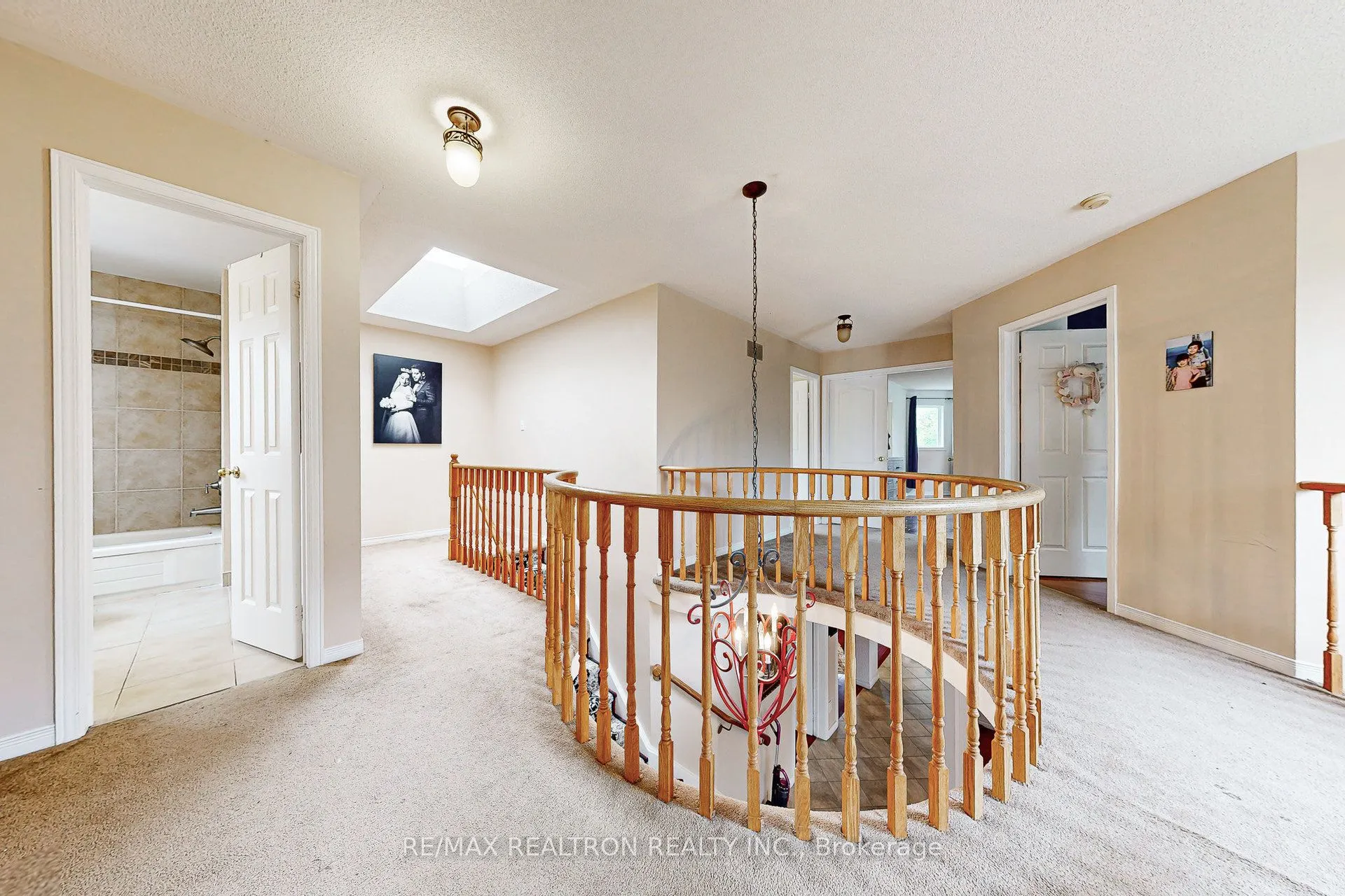 98 Charing Crescent
