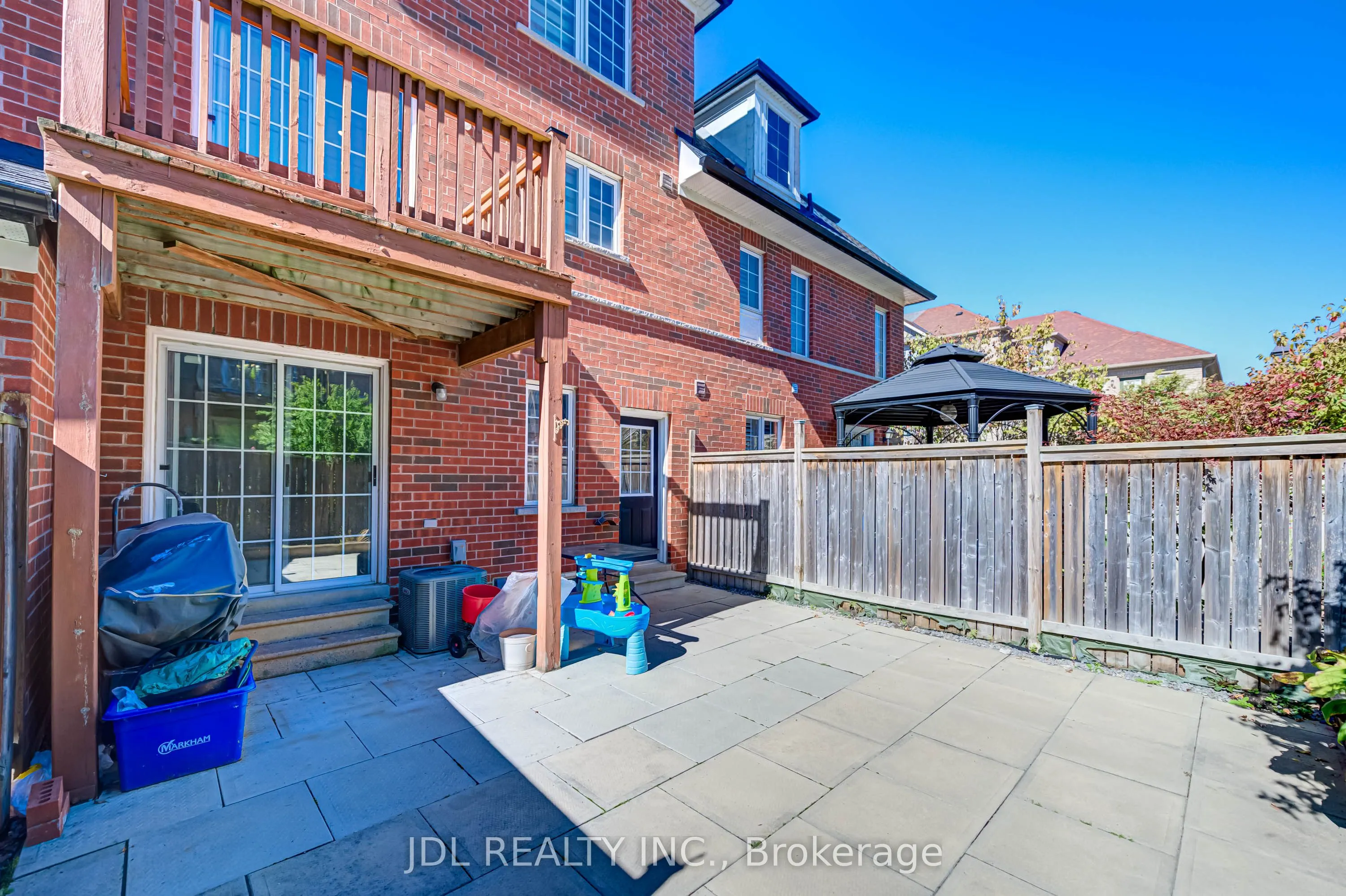 103 Thoroughbred Way