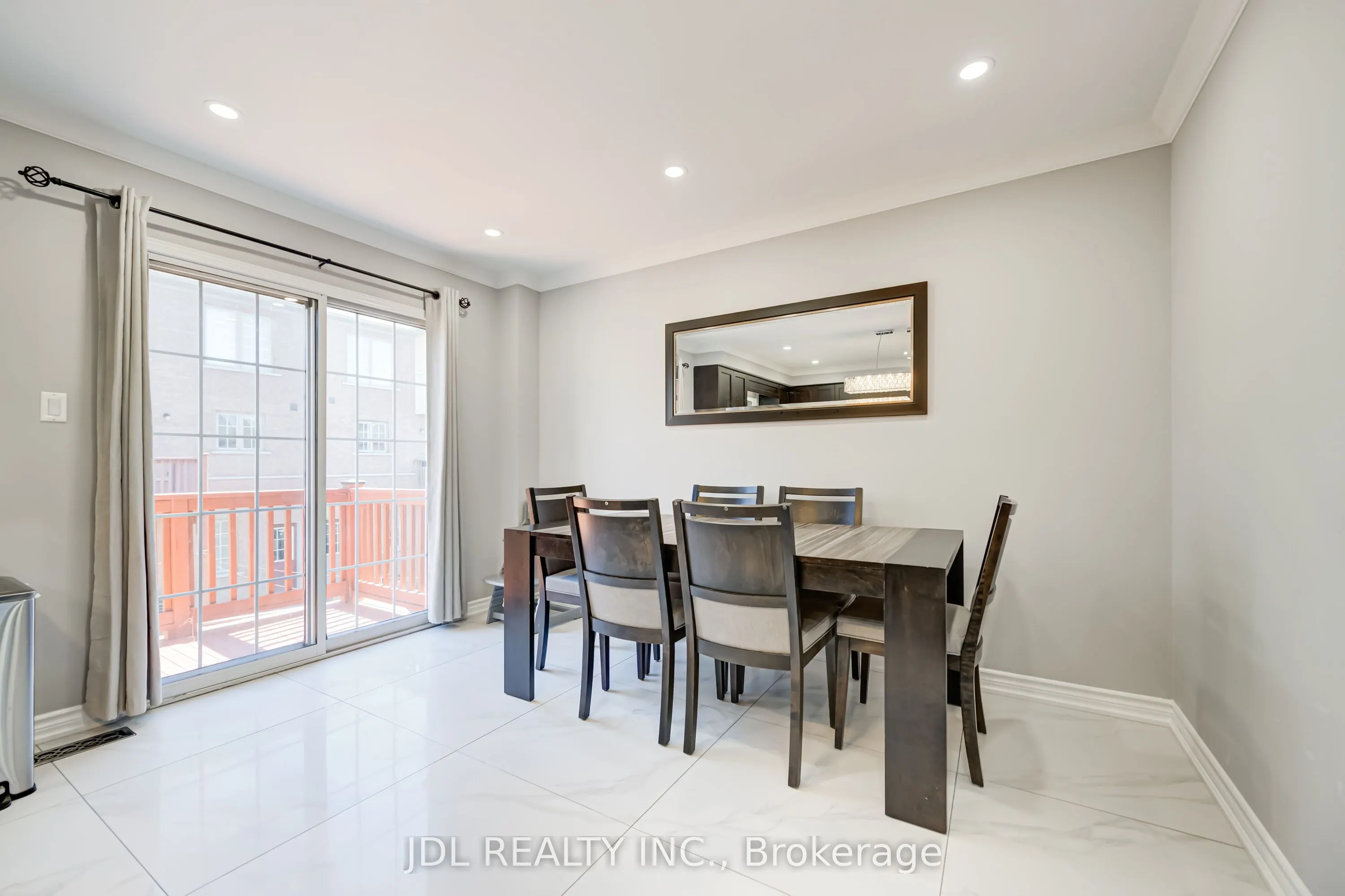 103 Thoroughbred Way
