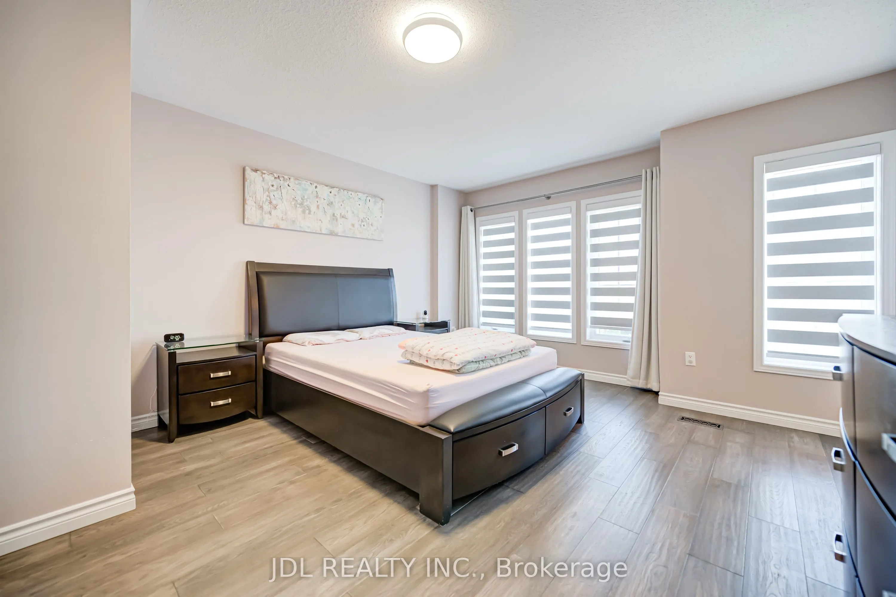 103 Thoroughbred Way