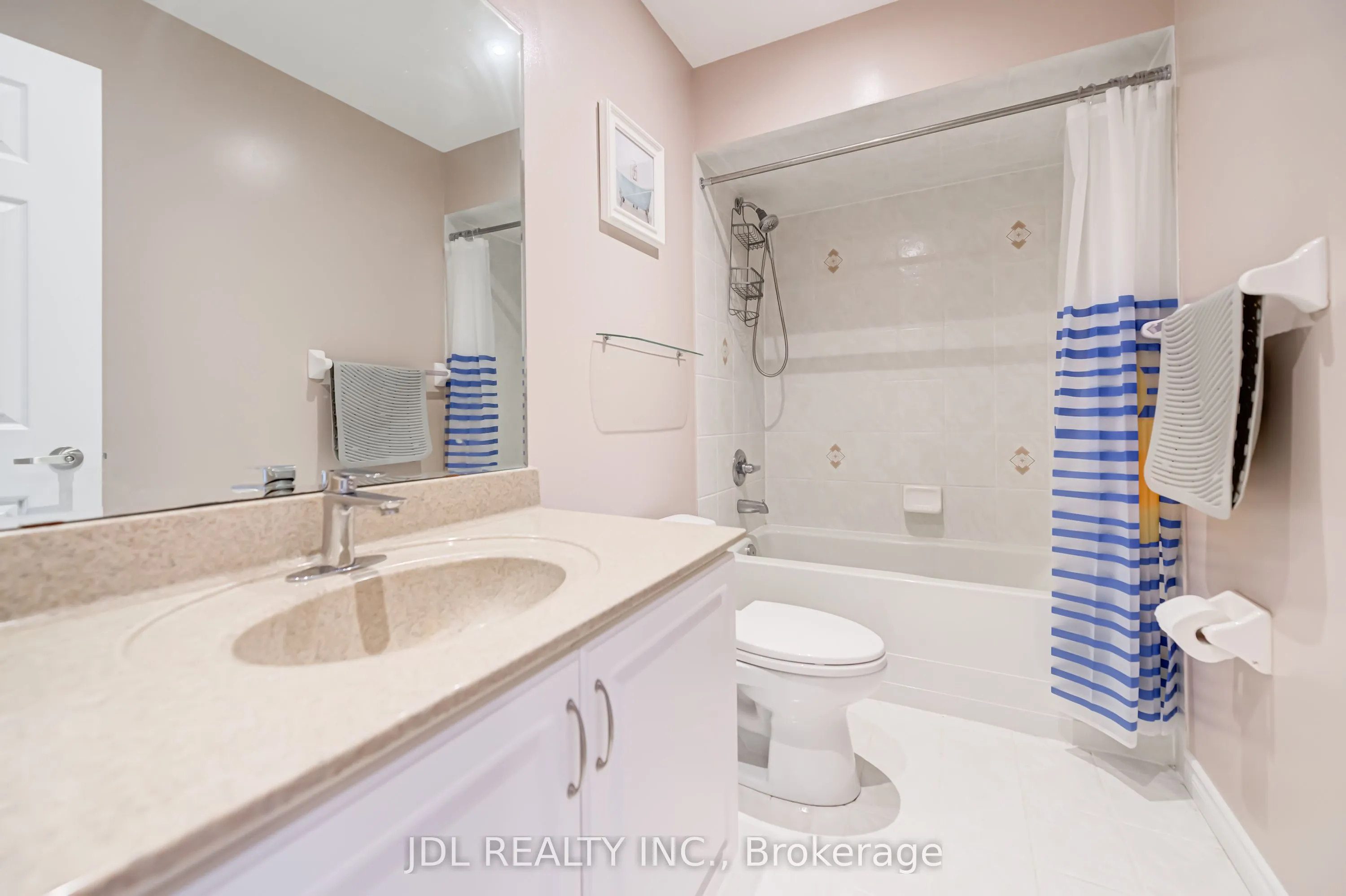 103 Thoroughbred Way