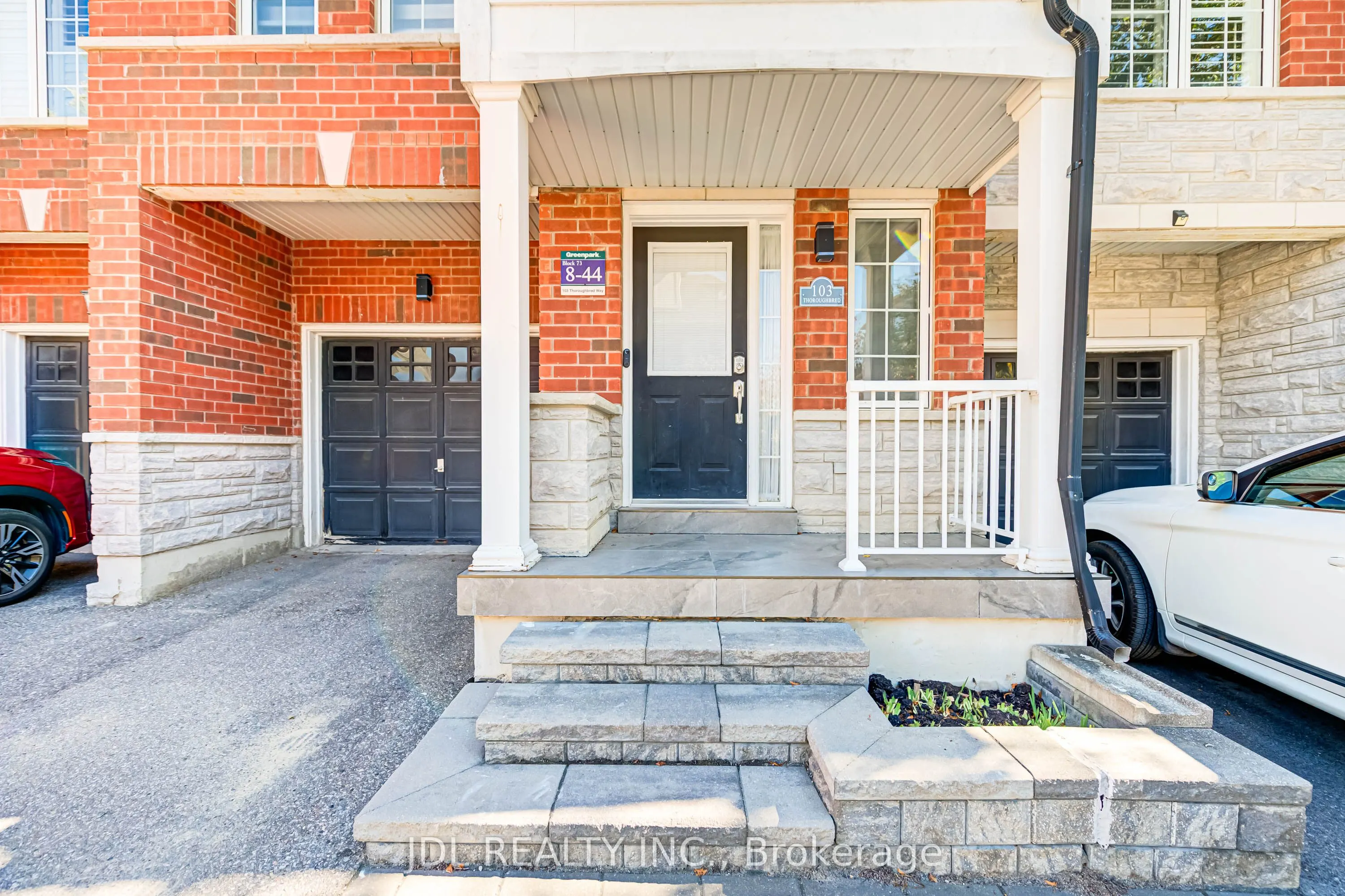 103 Thoroughbred Way