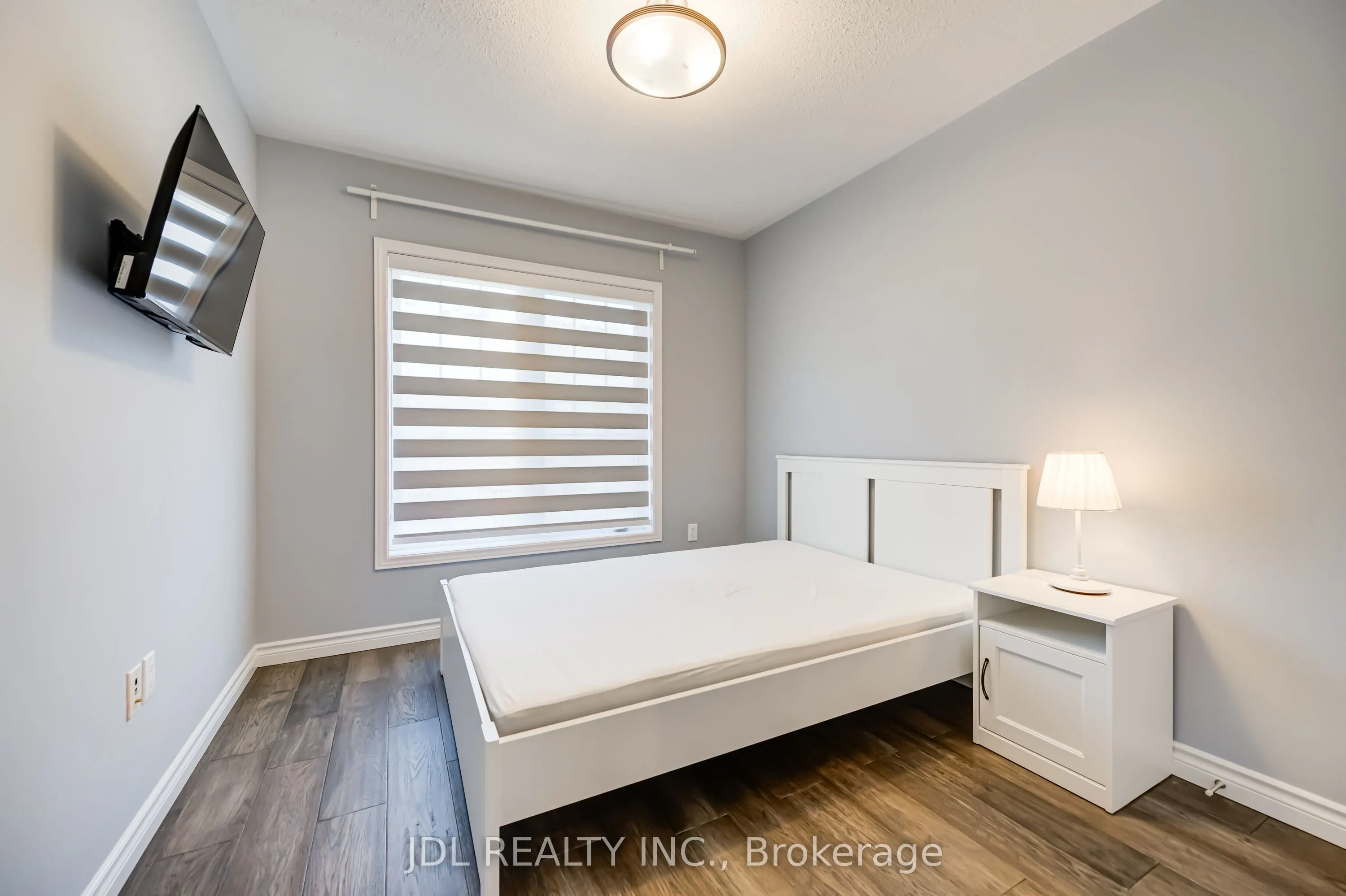 103 Thoroughbred Way