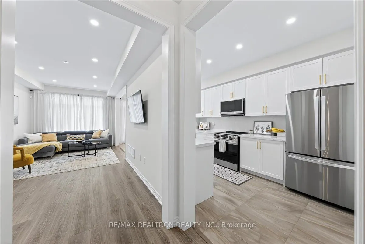 84 Ferragine Crescent