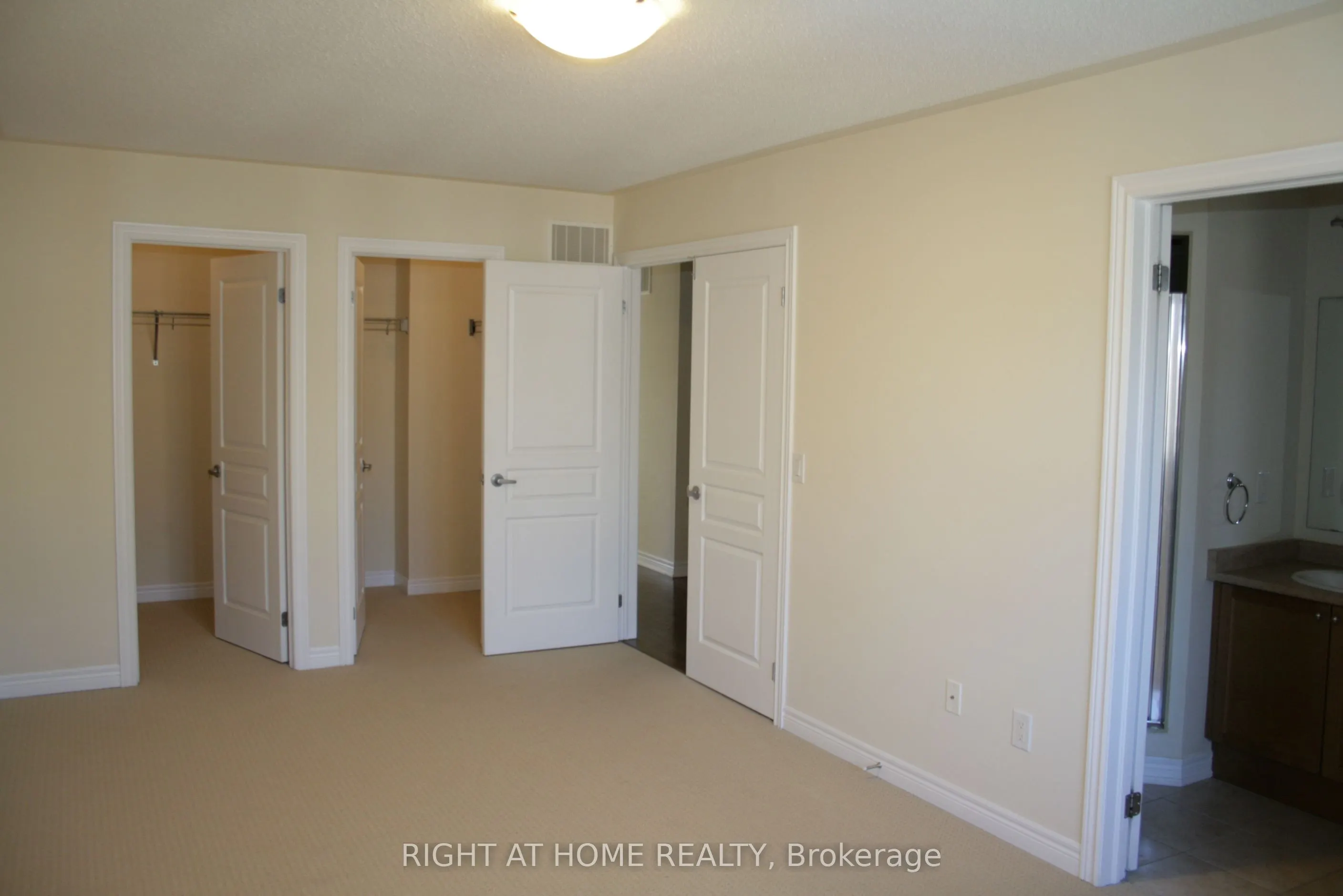44 Thistle Avenue