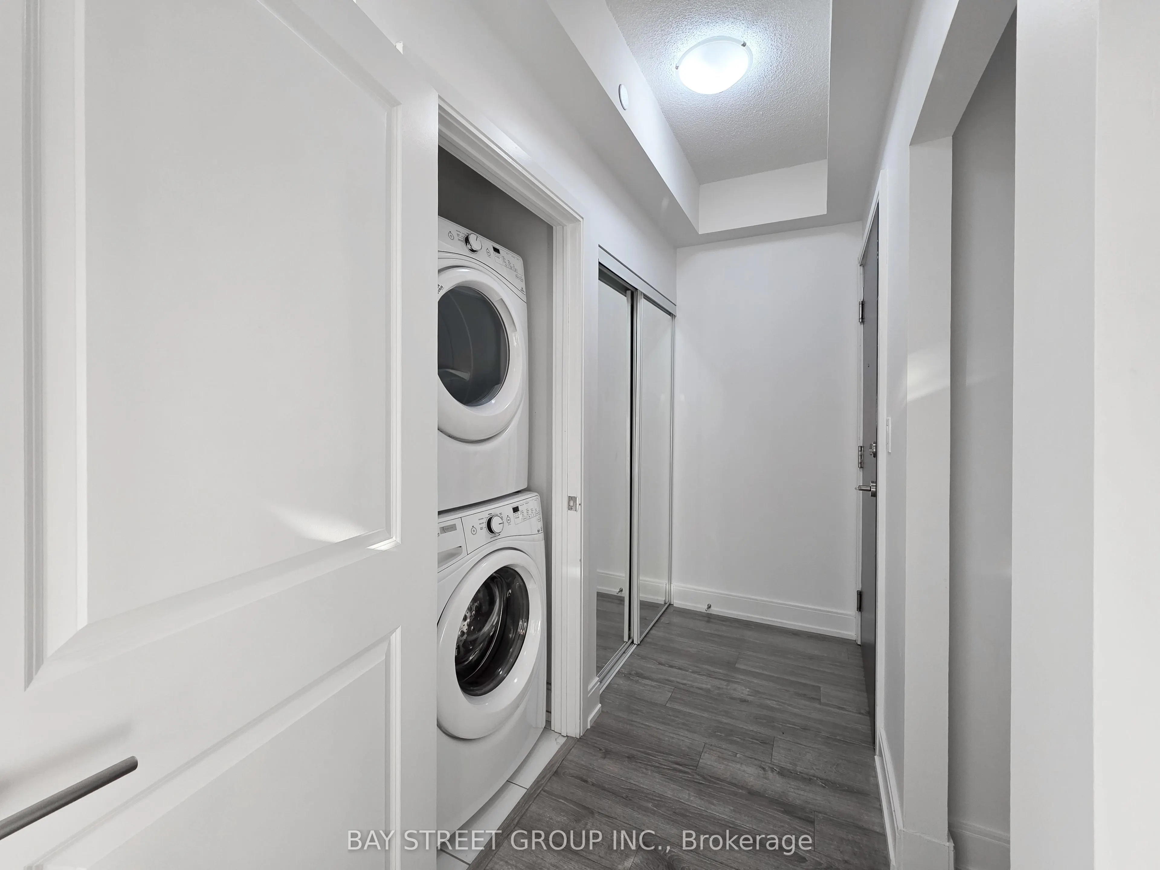 9608 Yonge Street, #705B