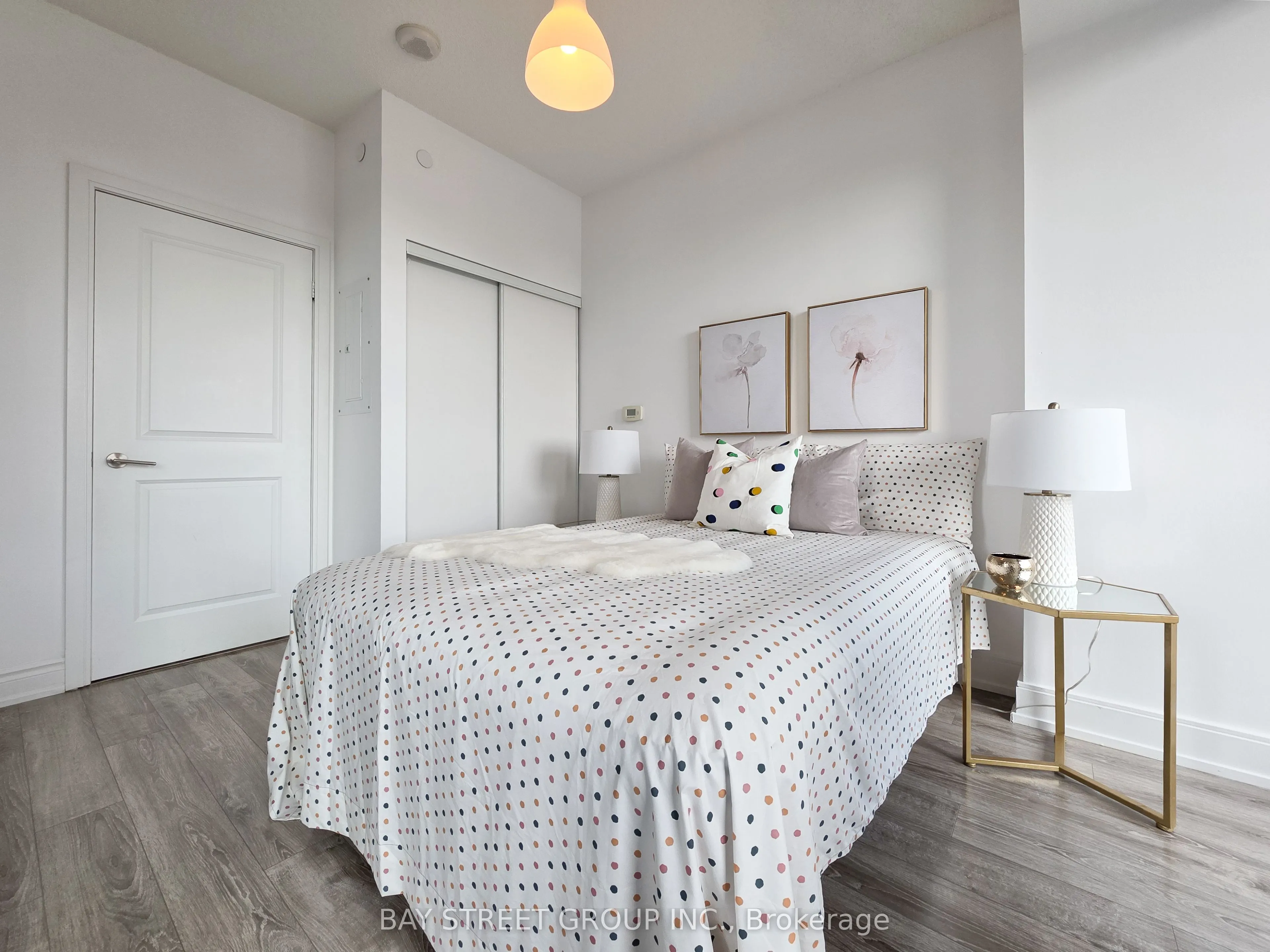 9608 Yonge Street, #705B