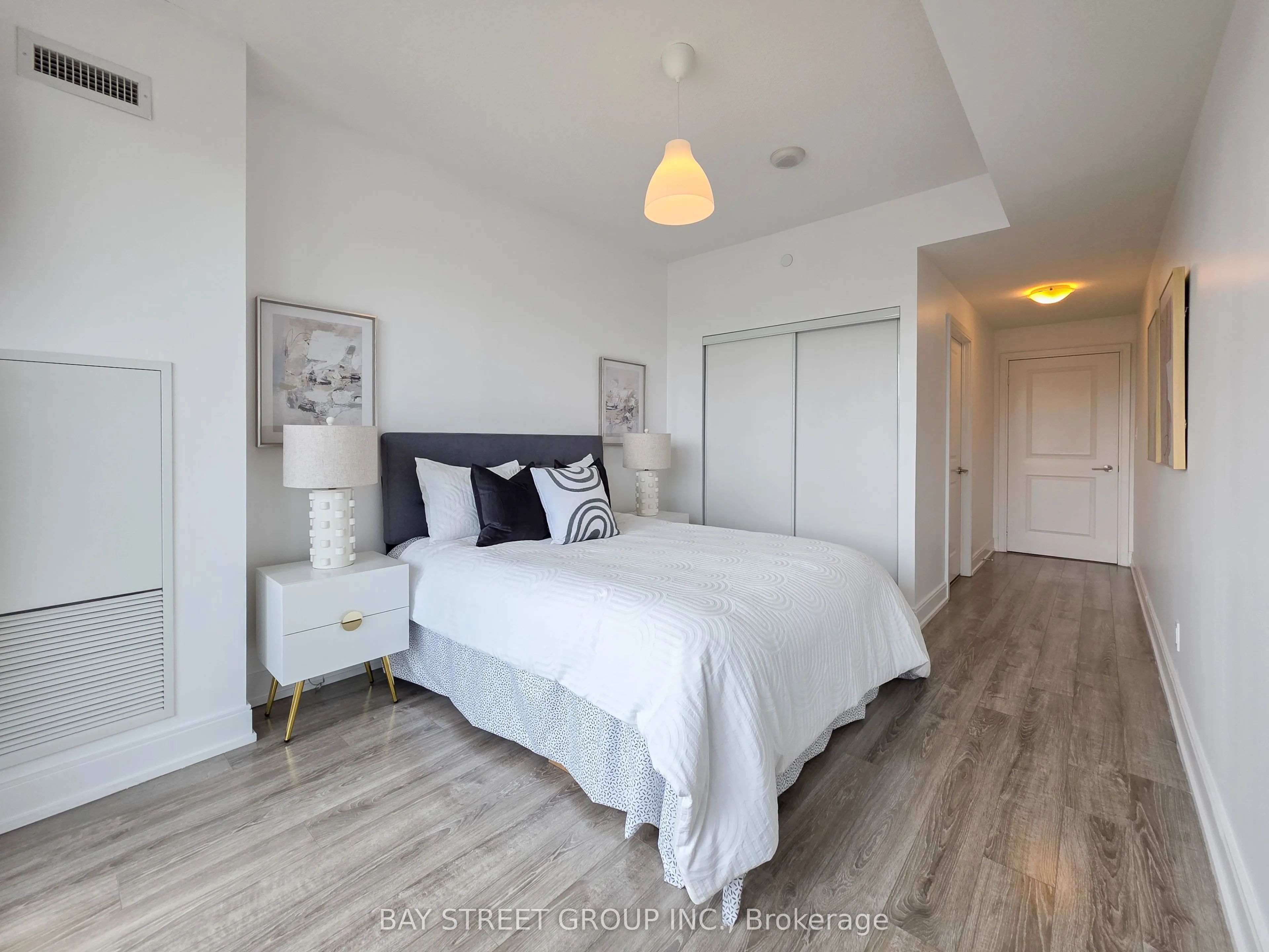 9608 Yonge Street, #705B