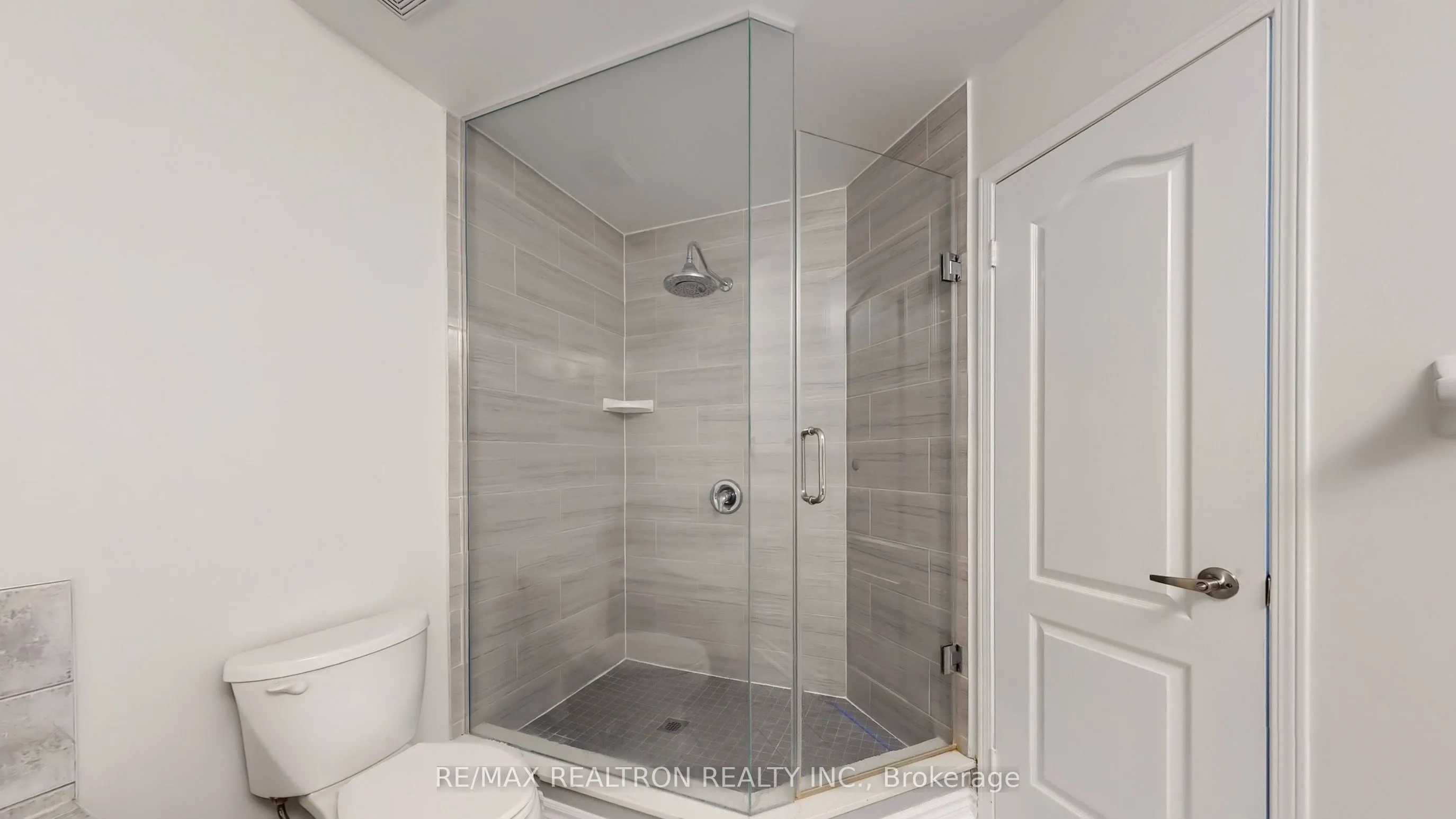 10 Post Oak Drive, #7