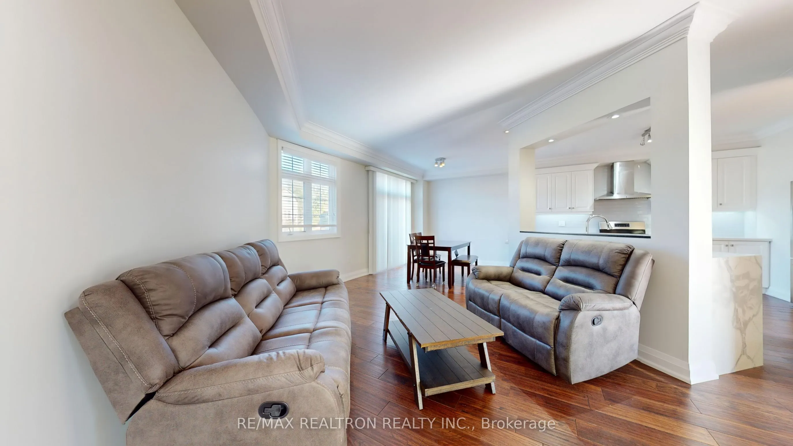 10 Post Oak Drive, #7
