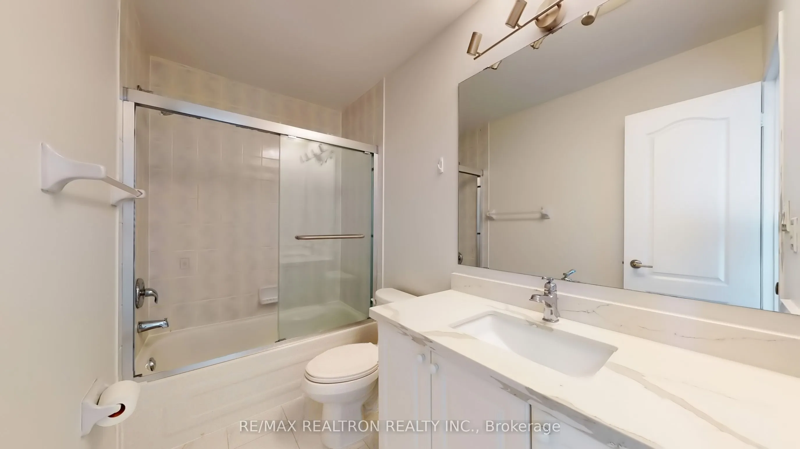 10 Post Oak Drive, #7