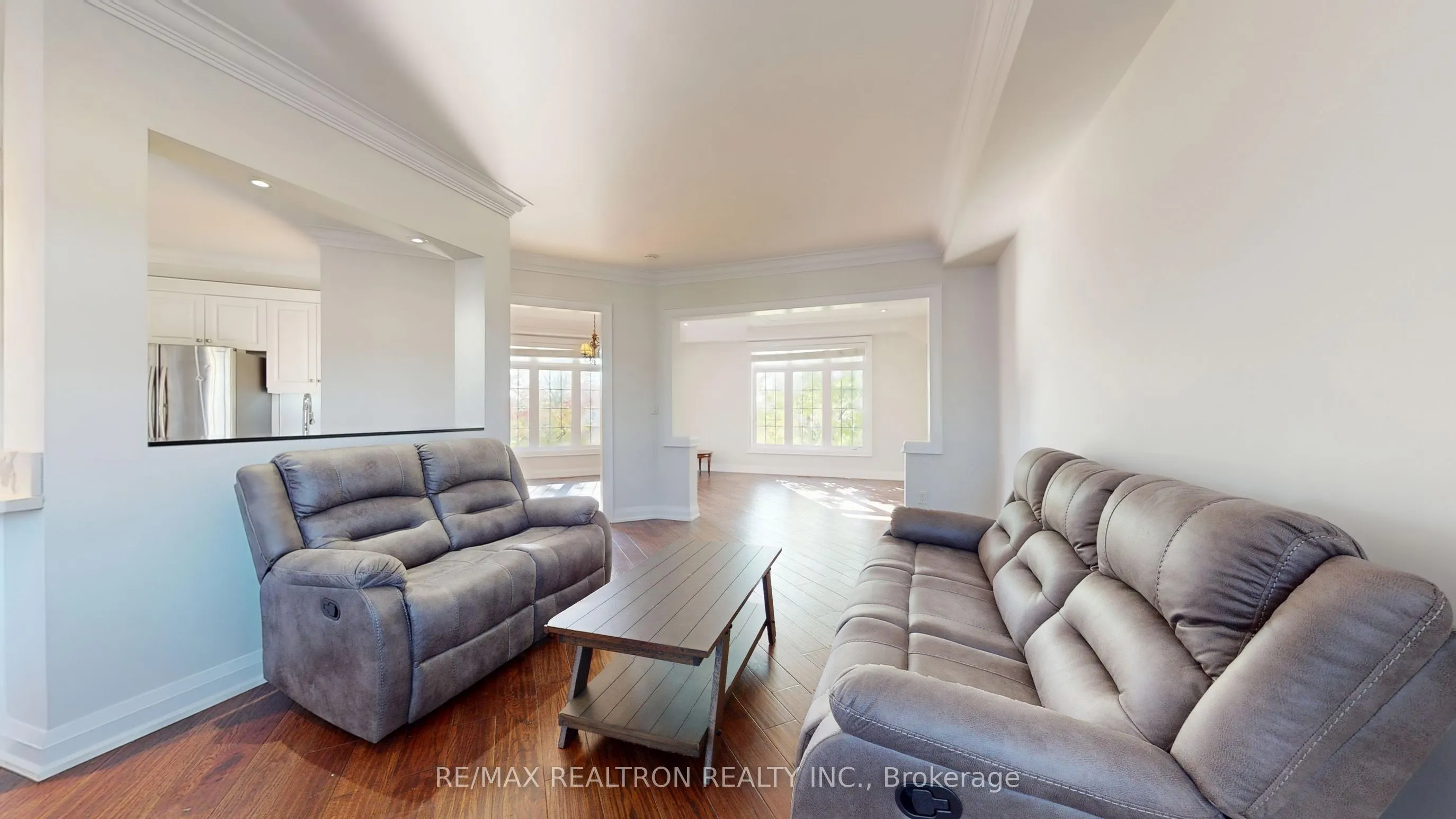 10 Post Oak Drive, #7
