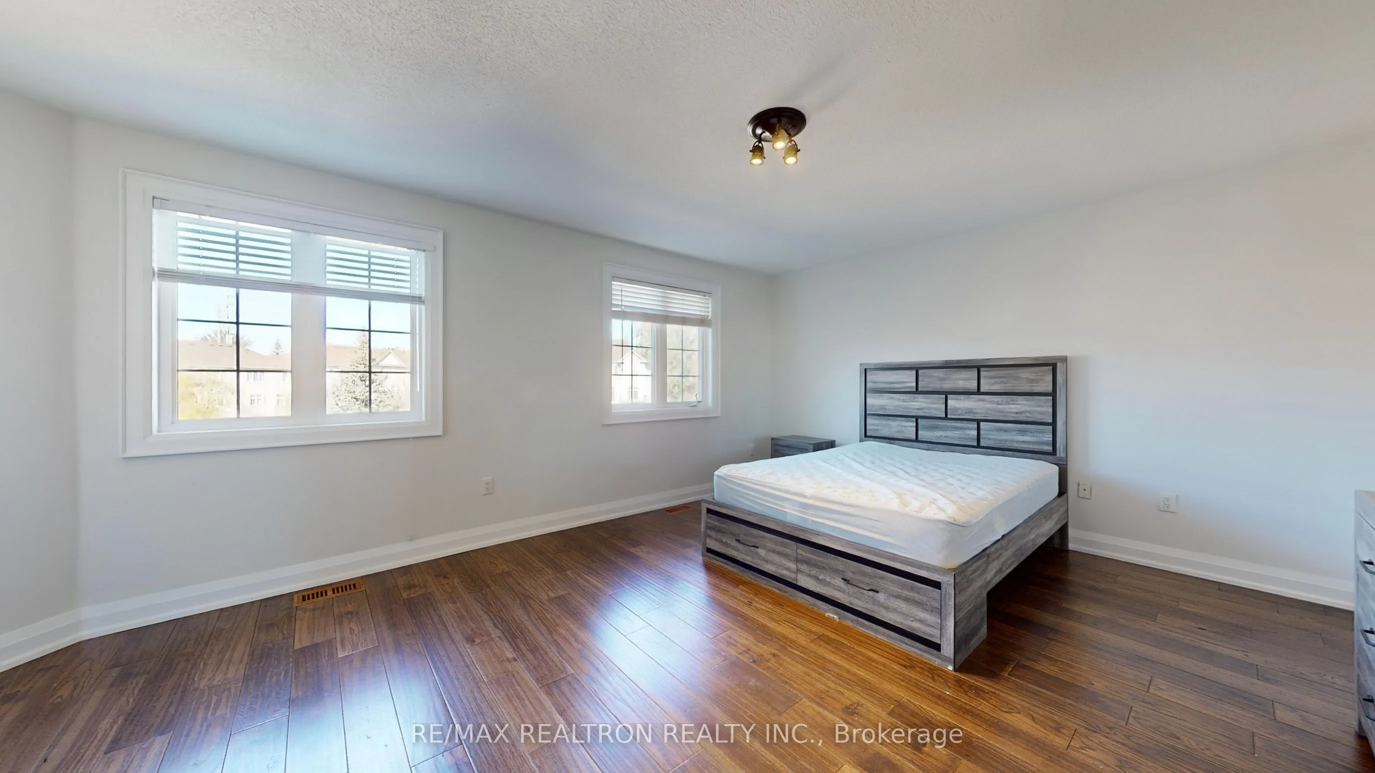 10 Post Oak Drive, #7