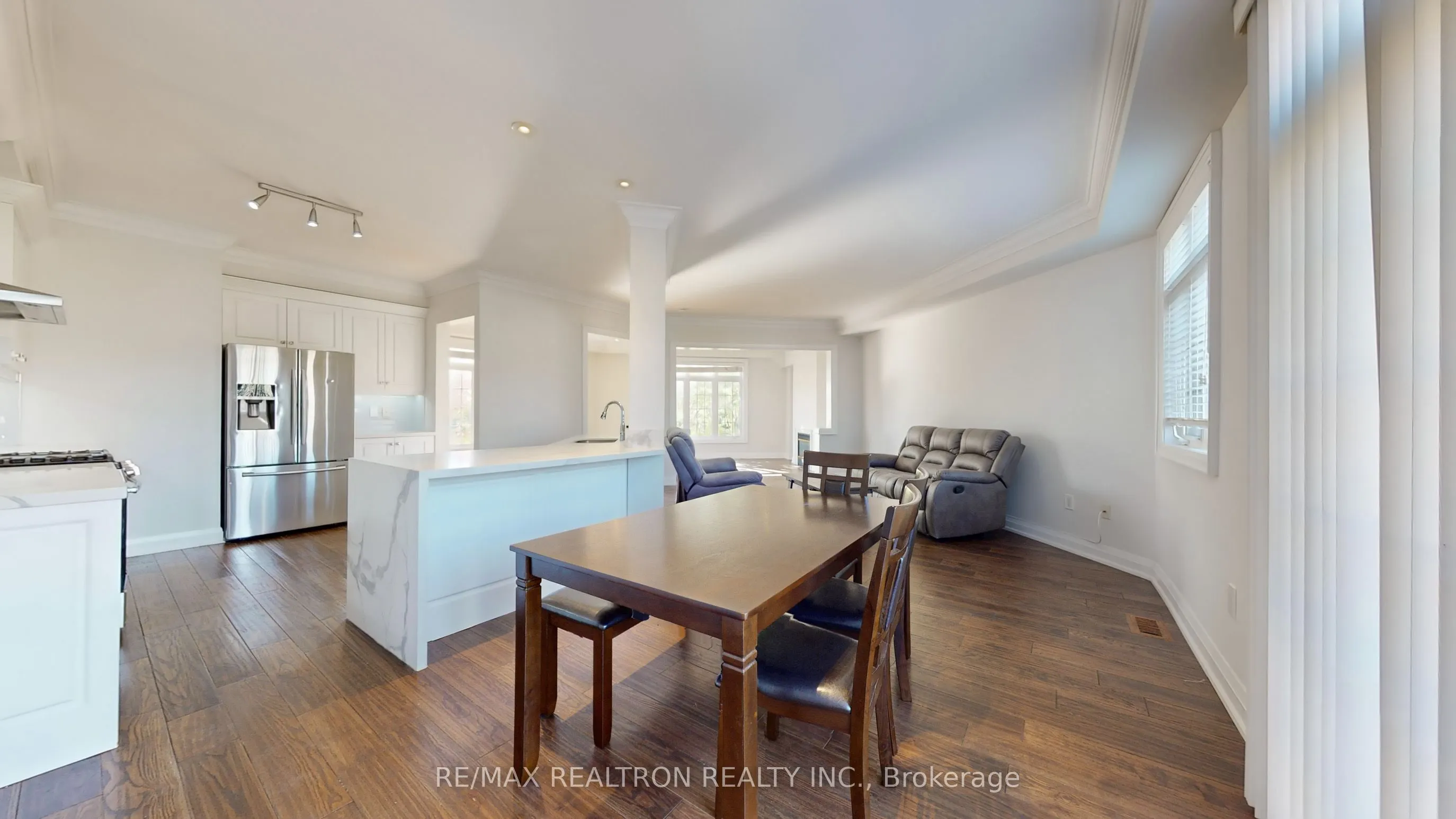 10 Post Oak Drive, #7