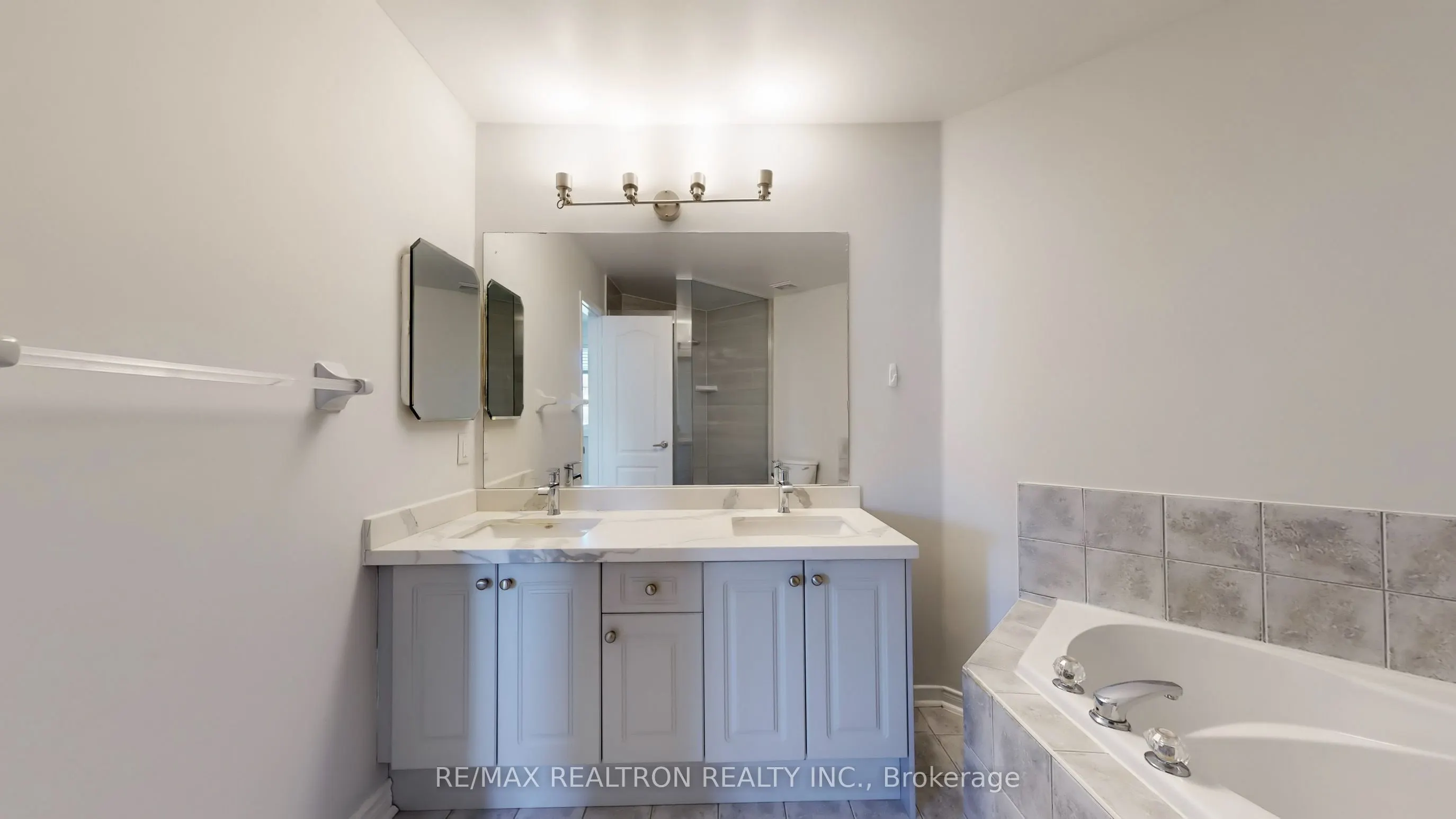 10 Post Oak Drive, #7